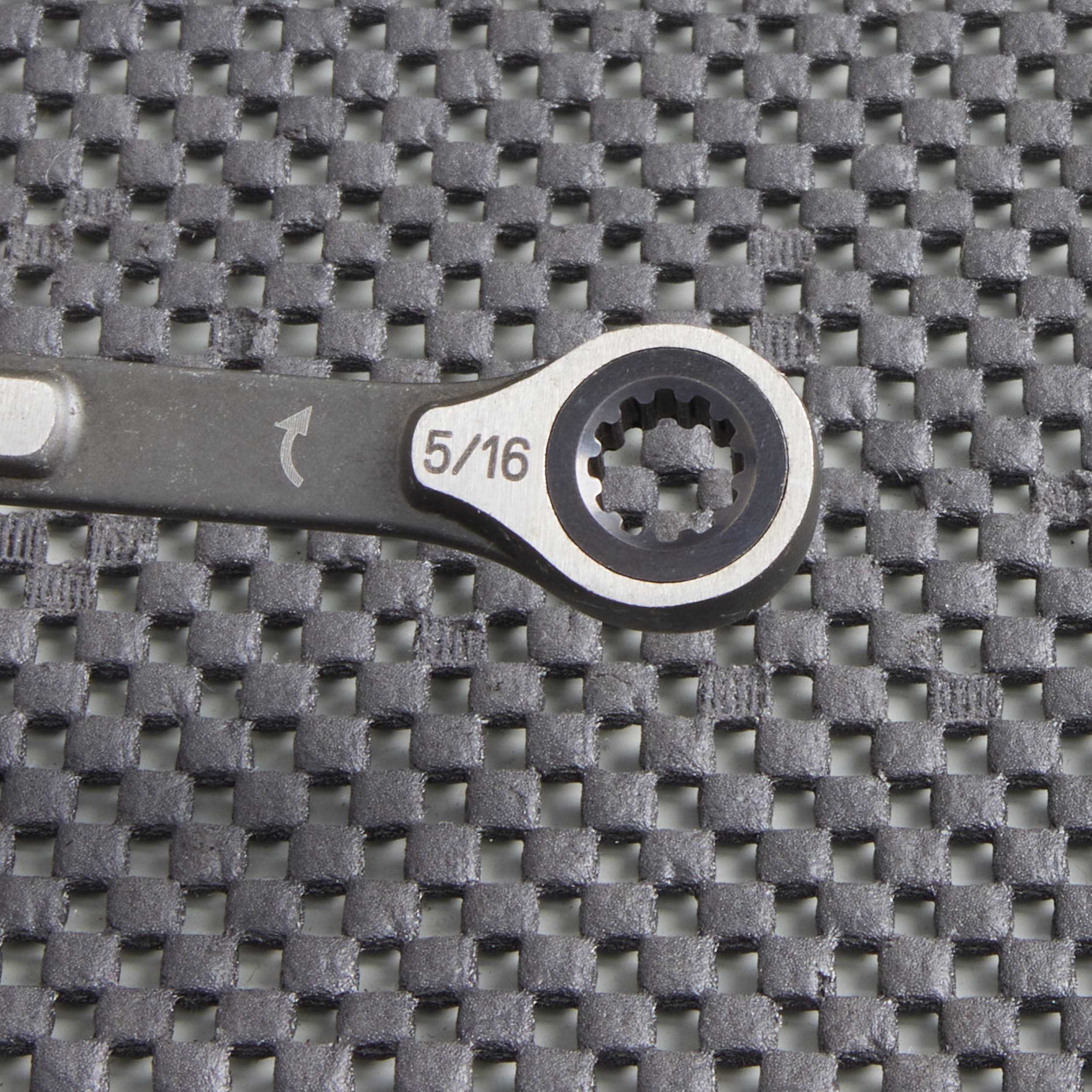 Llave de trinquete estándar (SAE) universal Kobalt 5/16 pulgadas 80747
