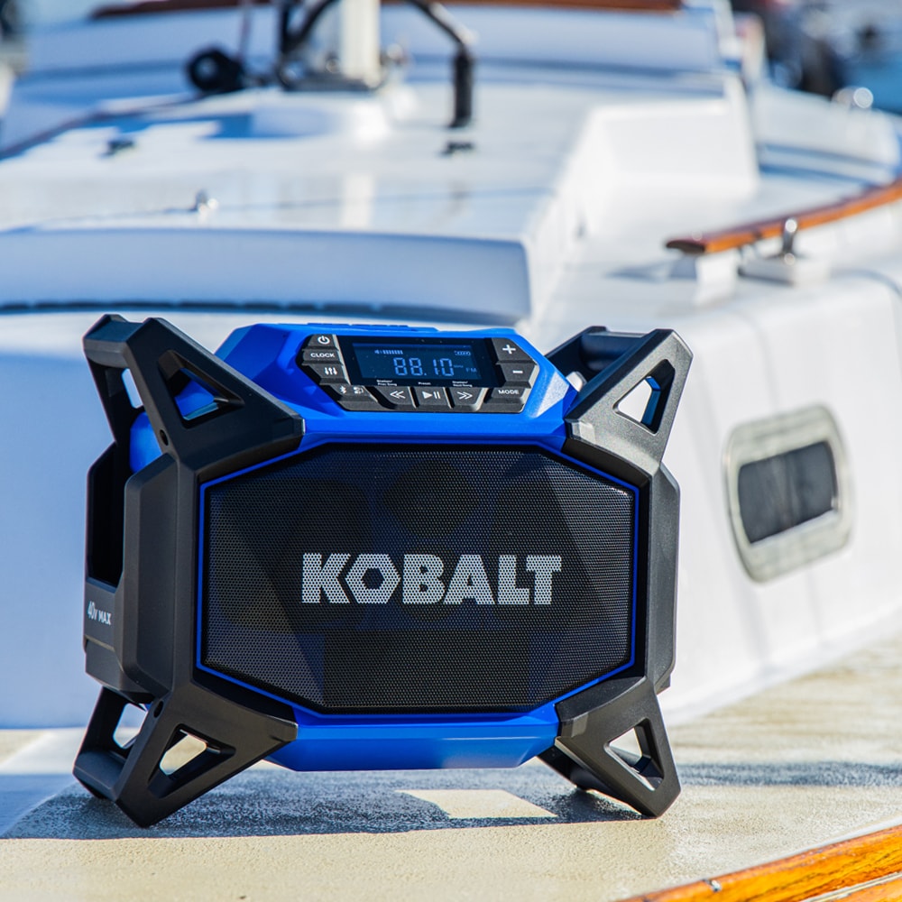 Radio para sitio de trabajo inalámbrico resistente al agua con Bluetooth Kobalt de 40 voltios KJR 1040-03