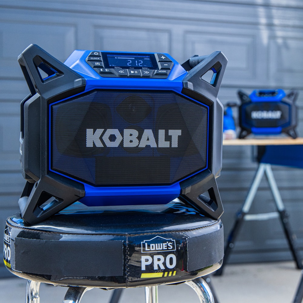 Radio para sitio de trabajo inalámbrico resistente al agua con Bluetooth Kobalt de 40 voltios KJR 1040-03