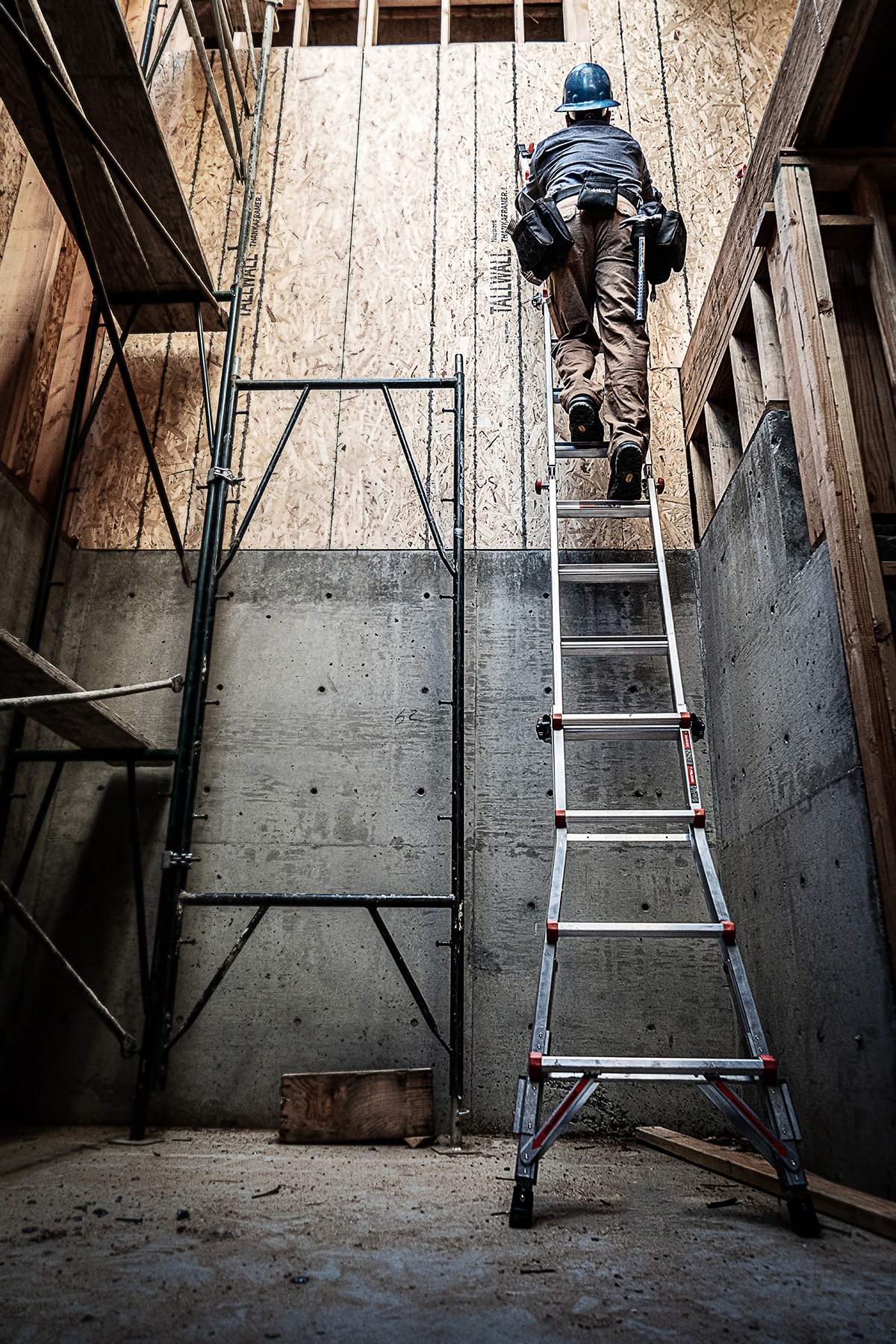 Escalera multifunción telescópica Little Giant Ladders M17 Multi, alcanza 18 pies, Tipo 1A - Capacidad de carga de 300 libras 16517-002