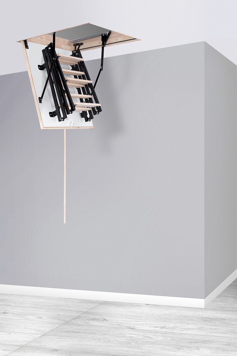 Escalera plegable para ático STAIRLUXE aislada de metal de 8 pies a 8.54 pies (Abertura bruta: 24.41 pulgadas x 32.29 pulgadas) con capacidad de 352 libras UNI3123102