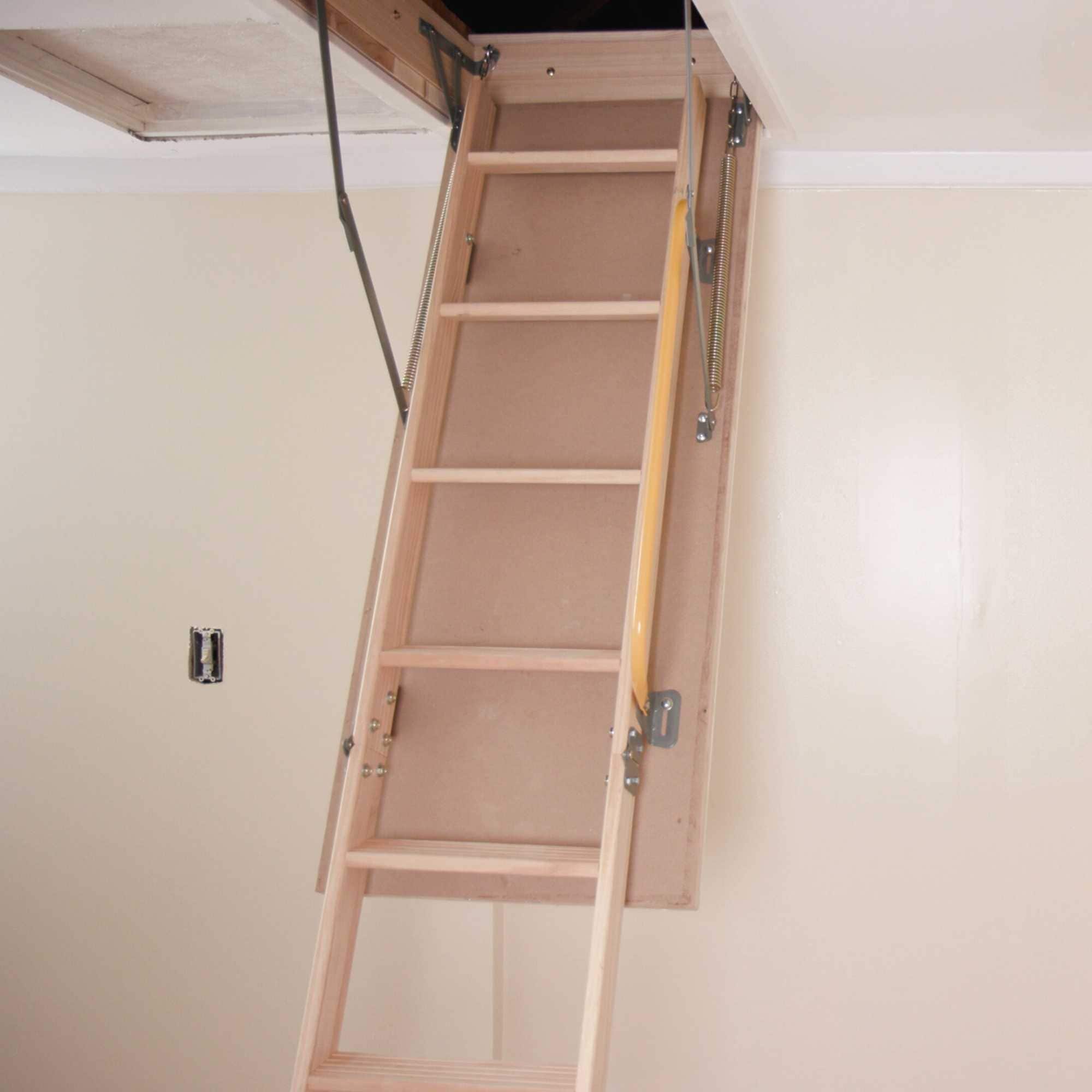 Escalera de ático plegable de madera aislada Nuvo Iron de 8.9 a 10 pies (apertura bruta: 54 pulgadas x 22.5 pulgadas) con capacidad de 330 libras ALW255X54