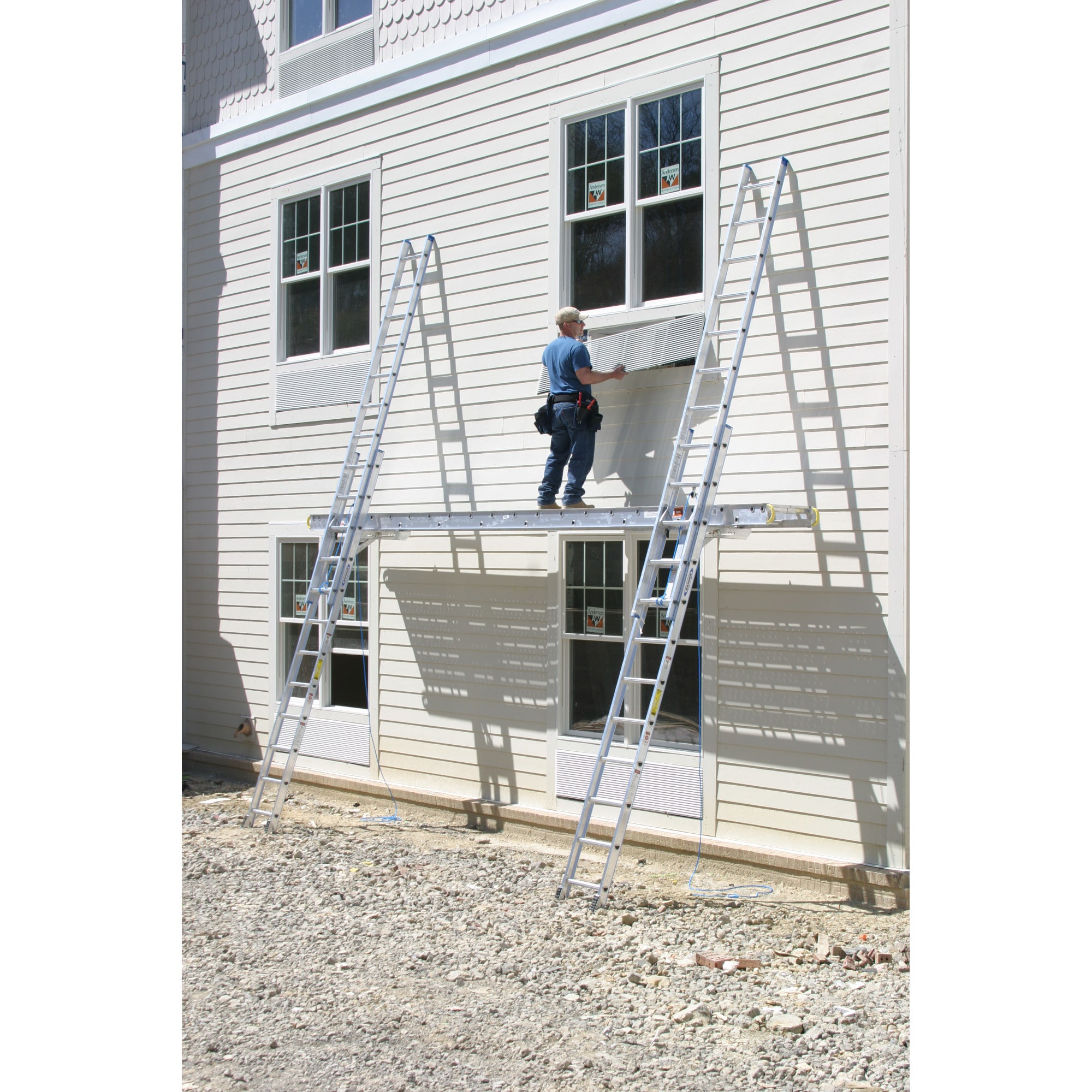 Escalera de extensión de aluminio Tipo 1 Werner D1300-2 de 24 pies (altura de alcance de 23 pies) con capacidad de carga de 250 lbs. Modelo D1324-2