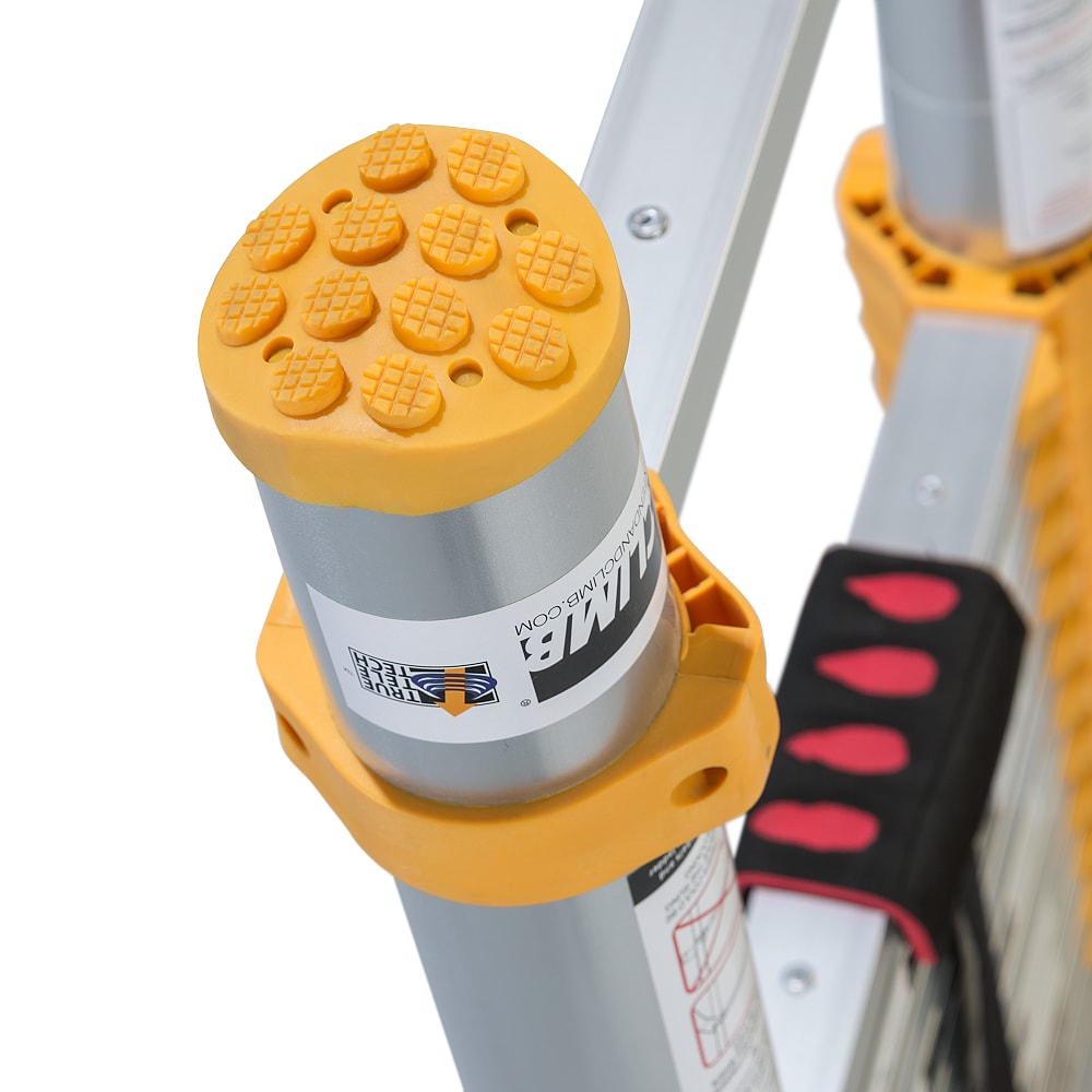 Escalera de extensión telescópica Xtend+Climb ANSI Certified 12.5 pies (16.5 pies de altura máxima) de aluminio tipo 1 con capacidad de carga de 250 lbs. Modelo 770P+.