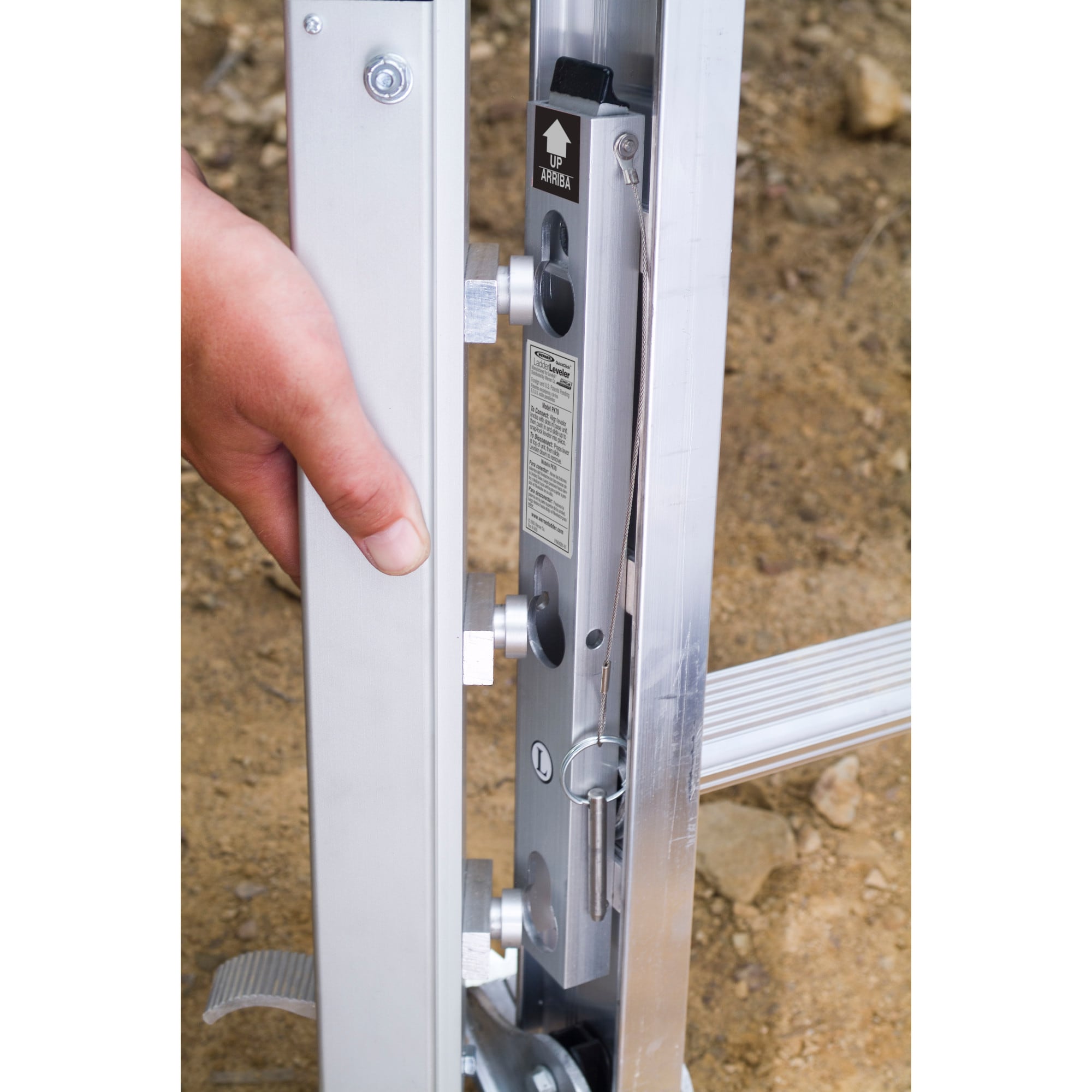 Escalera de extensión de aluminio tipo 1A con capacidad de carga de 300 lb, 24 pies (23 pies de altura alcanzable) Werner D1500-2. Escalera de extensión D1524-2.