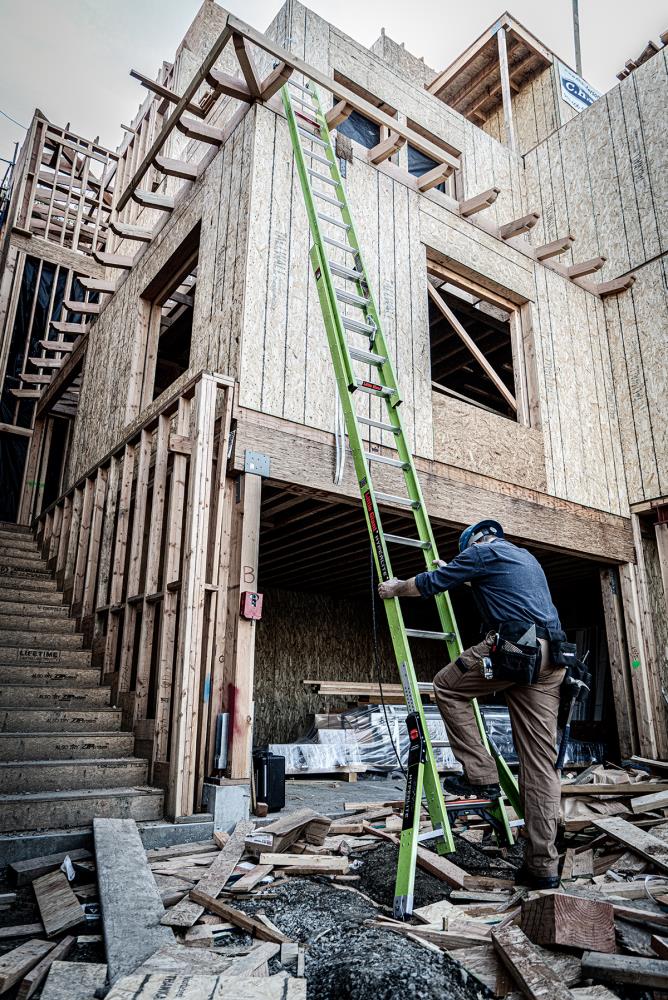 Escalera Extensible de Fibra de Vidrio Little Giant Ladders Sumostance M28 de 28 pies (Altura de Alcance de 27.5 pies) Tipo 1AA - Capacidad de Carga de 375 libras. Escalera de Extensión Telescópica 17228