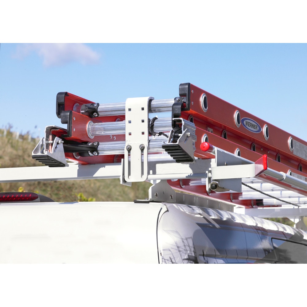 Escalera de extensión de fibra de vidrio Tipo 1A Werner D6200-3 de 32 pies (31 pies de altura de alcance) con capacidad de carga de 300 lbs. Modelo D6232-3