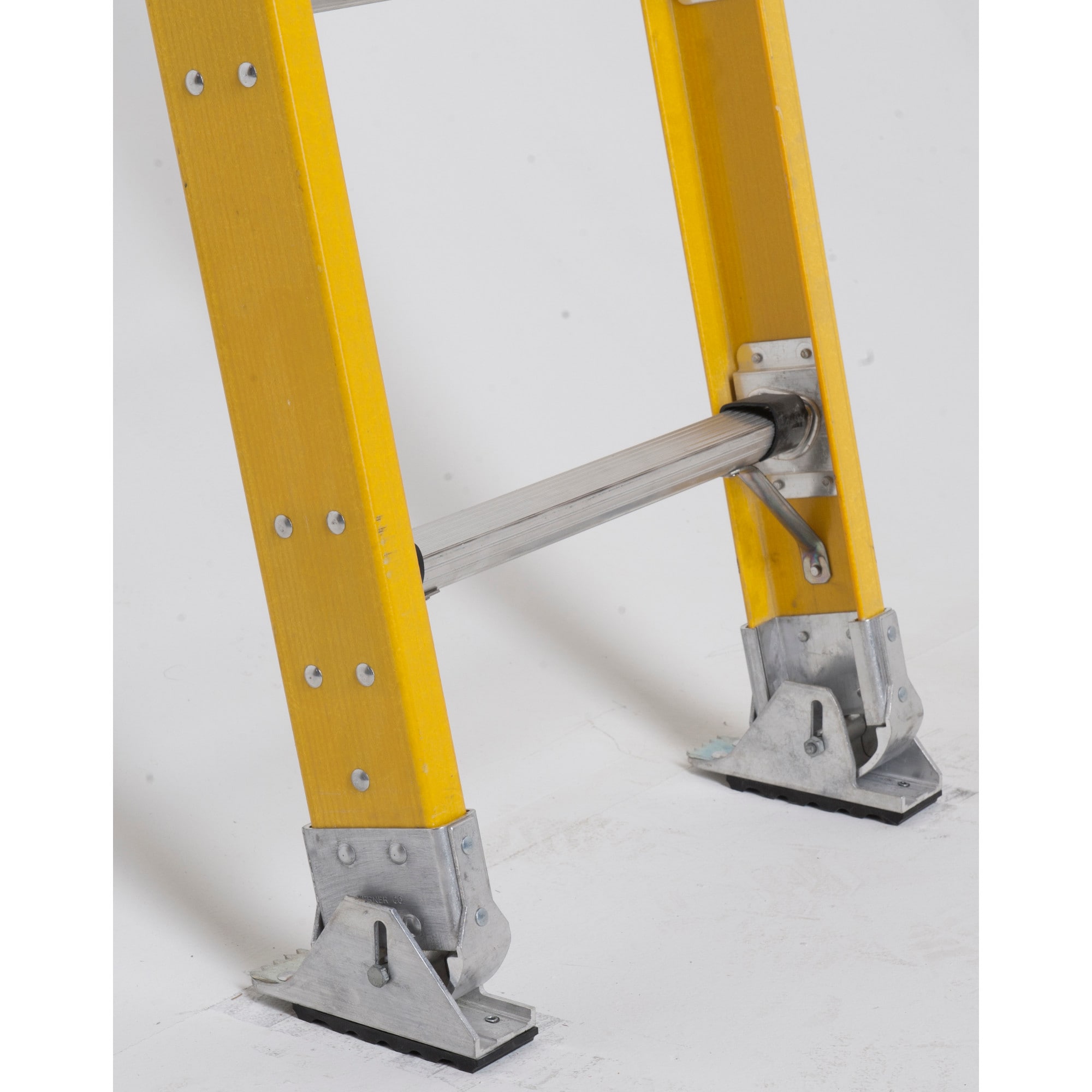 Escalera extensible de fibra de vidrio Werner D7100-2 de 28 pies (27 pies de altura alcanzable) Tipo 1AA con capacidad de carga de 375 lbs. Escalera extensible modelo D7128-2