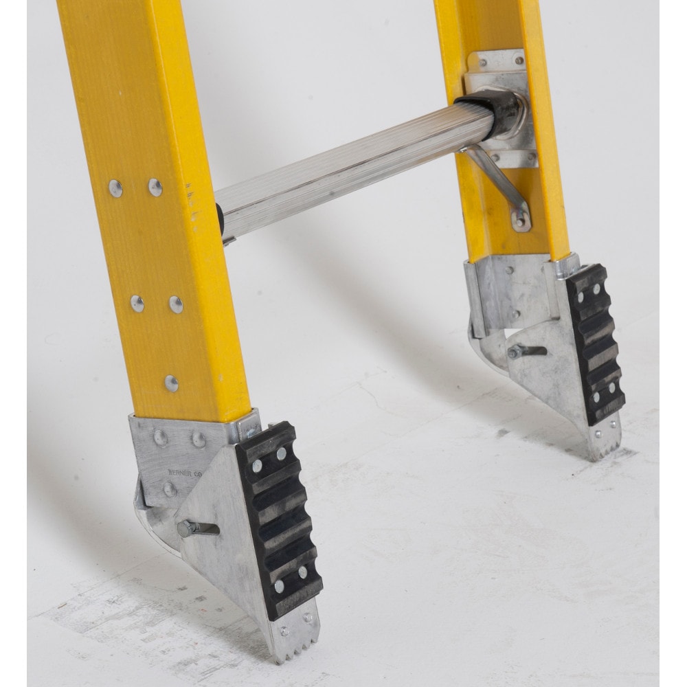 Escalera extensible de fibra de vidrio Werner D7100-2 de 28 pies (27 pies de altura alcanzable) Tipo 1AA con capacidad de carga de 375 lbs. Escalera extensible modelo D7128-2