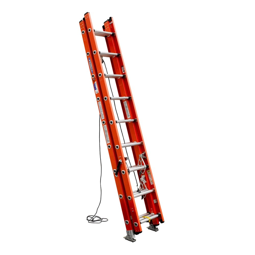 Escalera de extensión de fibra de vidrio tipo 1A Werner D6200-3 de 24 pies (23 pies de altura de alcance) con capacidad de carga de 300 lb. Modelo D6224-3
