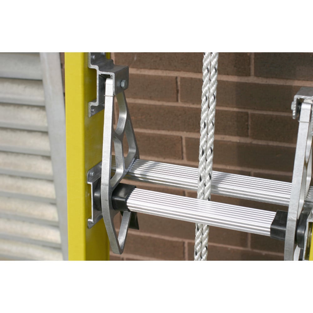 Escalera extensible de fibra de vidrio tipo 1AA con capacidad de carga de 375 lbs y altura máxima de 31 pies (32 pies) Werner D7100-2. Escalera extensible D7132-2.