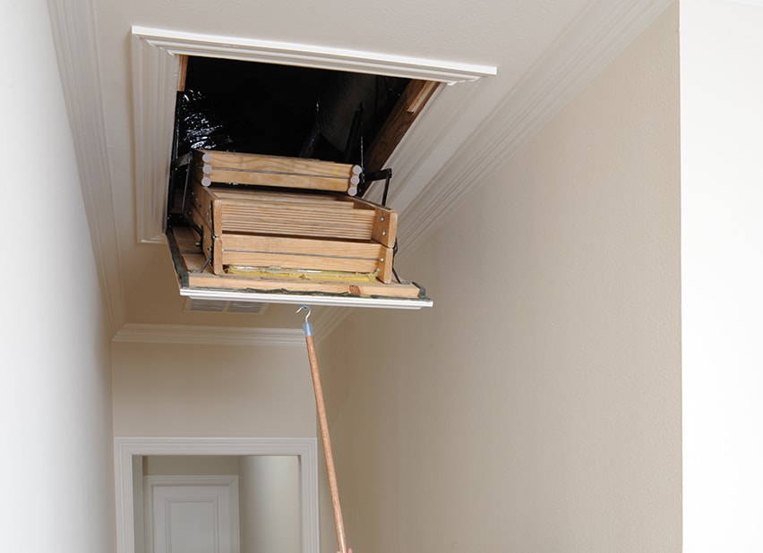 Ancla Attic Ease Wood Pole para Escaleras y Andamios AEPSP