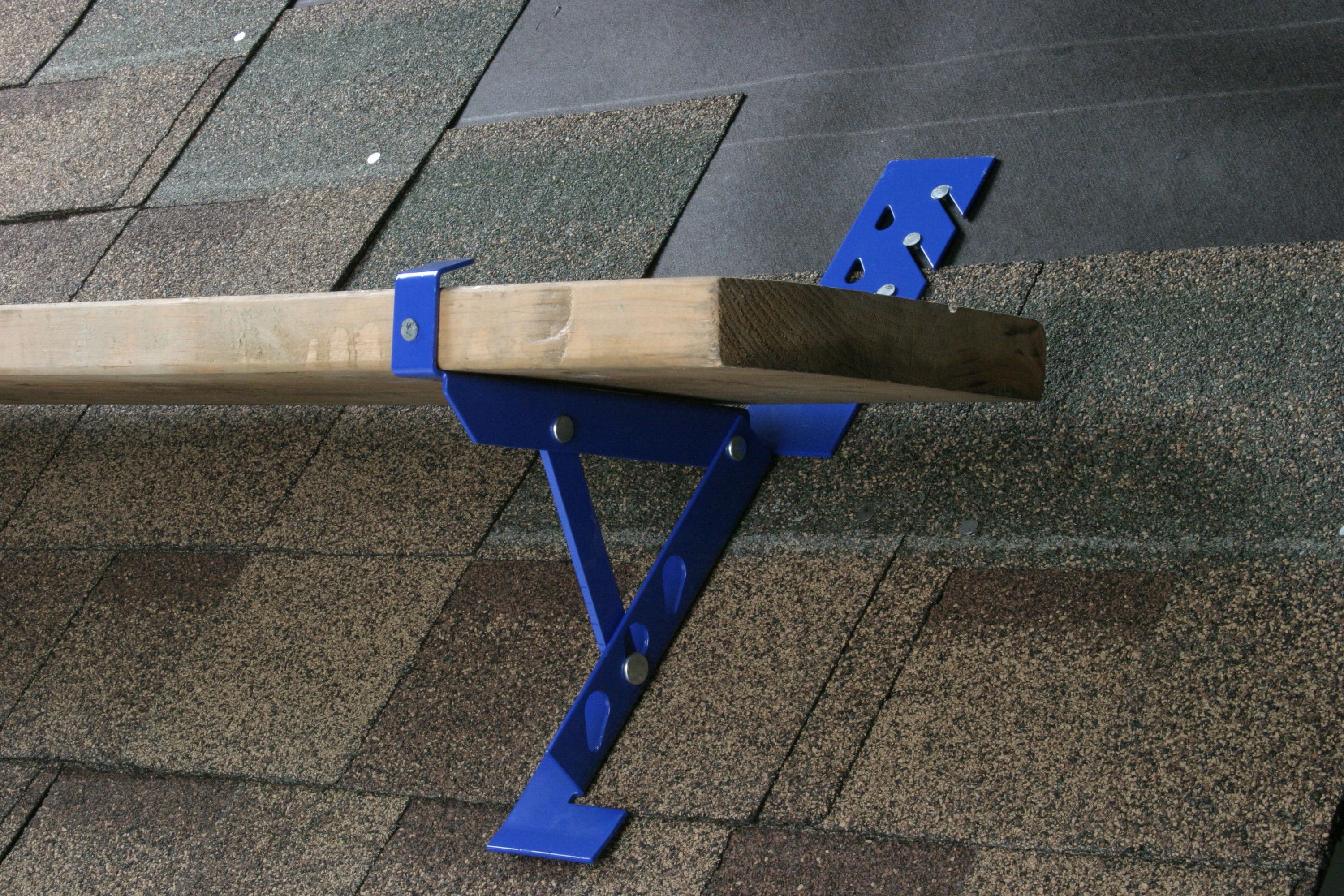 Soporte de techo de acero Werner para escaleras y andamios ARB10-10