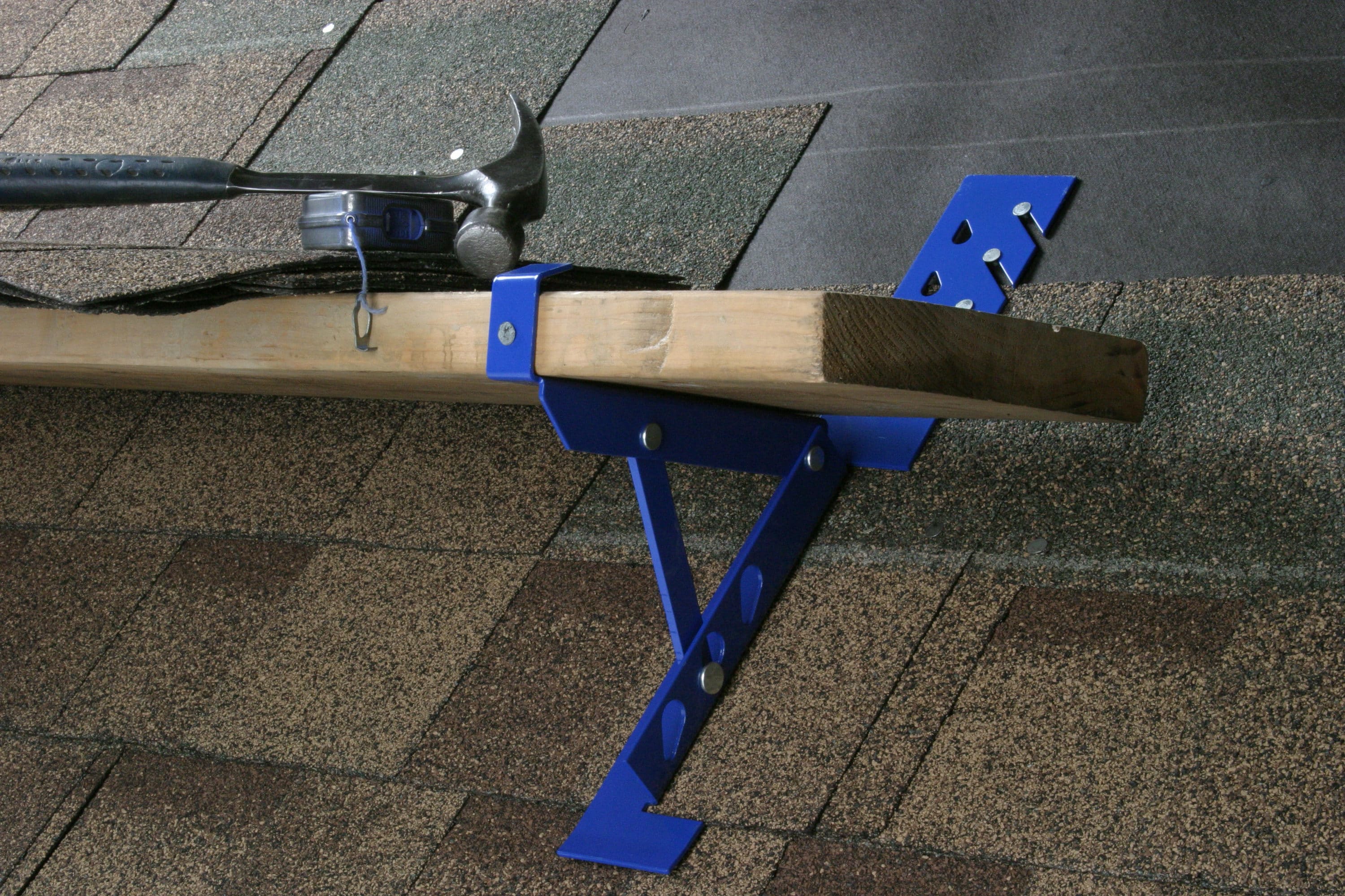 Soporte de techo de acero Werner para escaleras y andamios ARB10-10