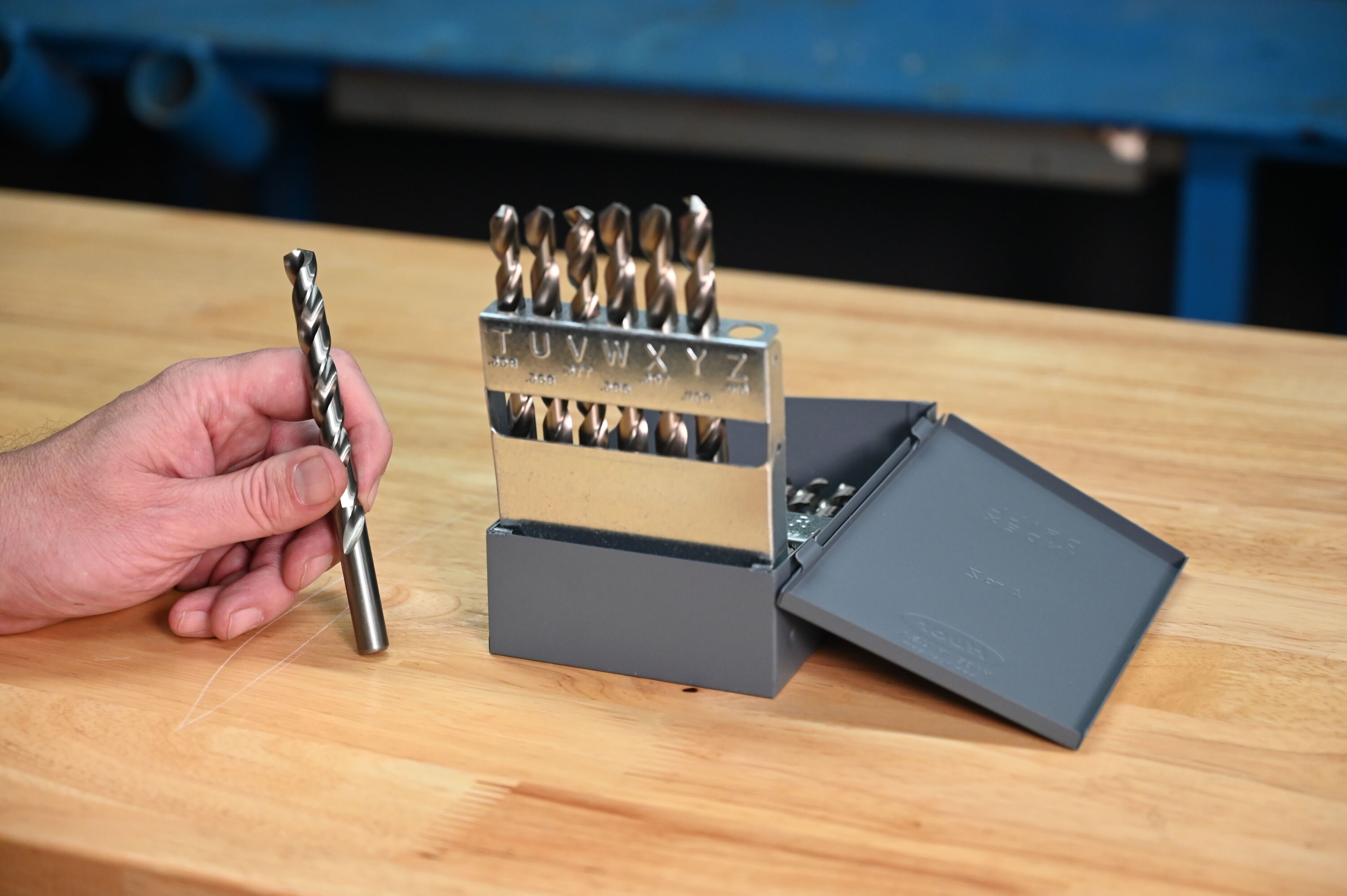 Juego de brocas helicoidales de acero de alta velocidad Century Drill & Tool de 26 piezas, surtido de longitudes para trabajo pesado, modelo 11526