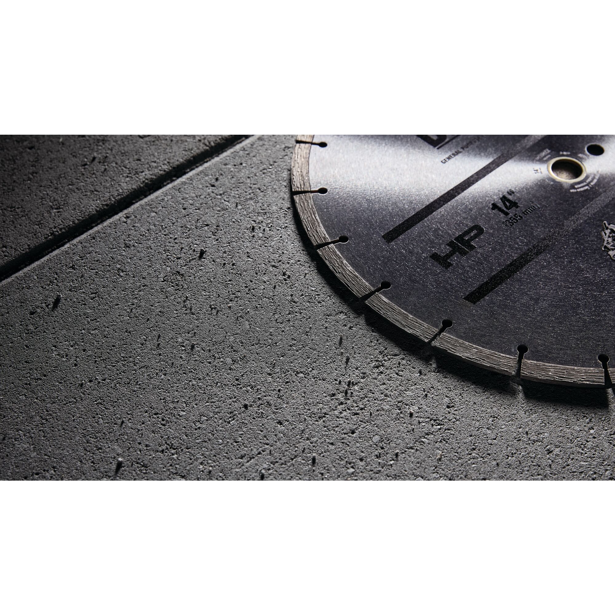 Rueda de corte de diamante DEWALT HP segmentada de 14 pulgadas modelo DW47410