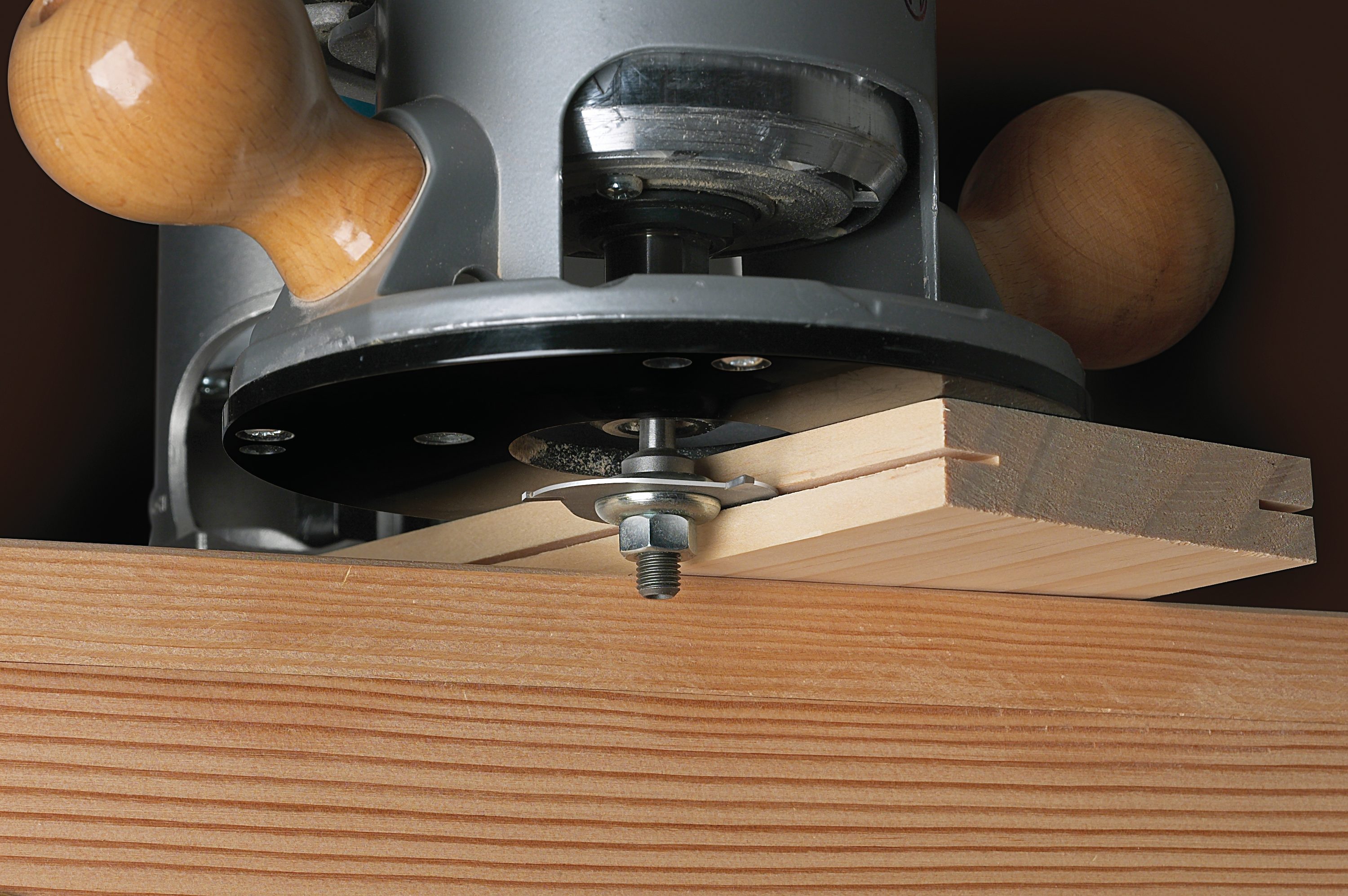 Broca router Bosch de acero de alta velocidad de 5/16 pulgadas para ranurar y cortar 92813C