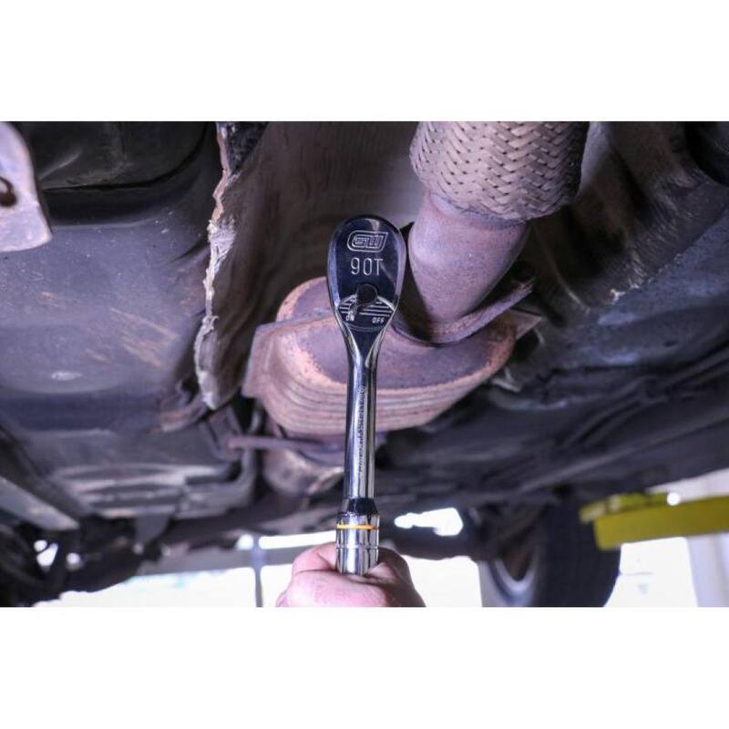 Juego de herramientas mecánicas GEARWRENCH de 3/8 pulgadas de accionamiento de 90 dientes, punta estándar y profunda de 12 puntos, en estuche (22 piezas) - 80691