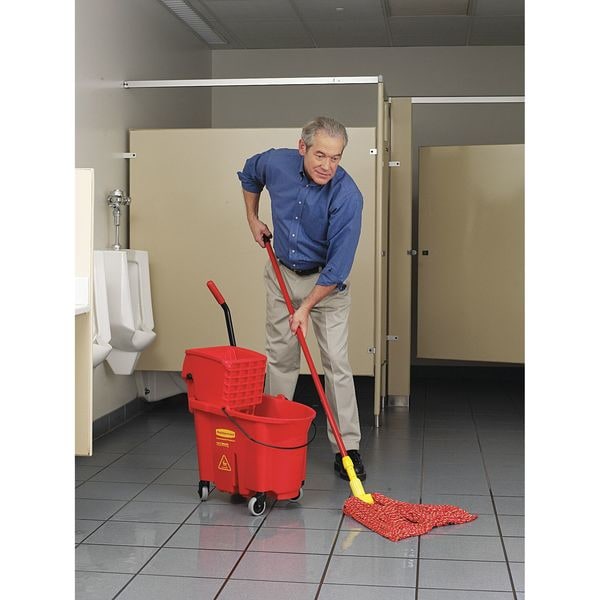Cubeta y exprimidor Rubbermaid Commercial WaveBrake Side Press de 11 galones, amarillo, de polipropileno - FG618688YEL