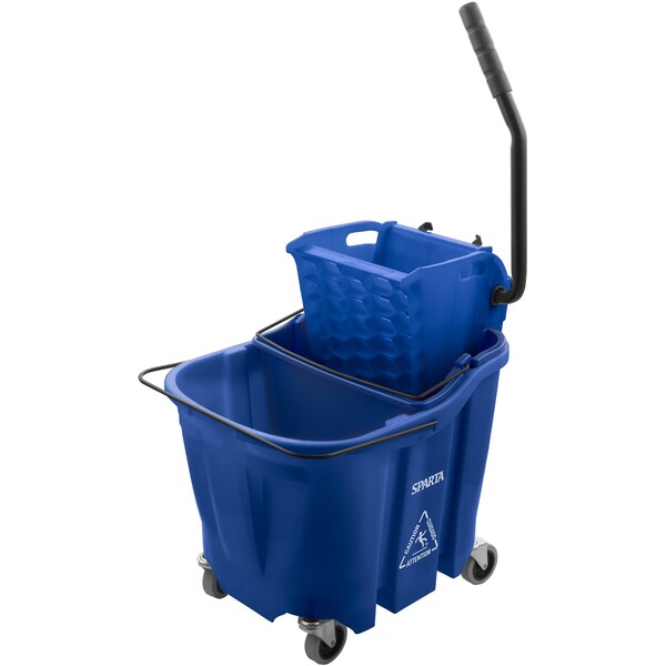Combo Cubeta y Escurridor para Trapeador Carlisle Foodservice, 35qt, con Prensa Lateral - 9690414