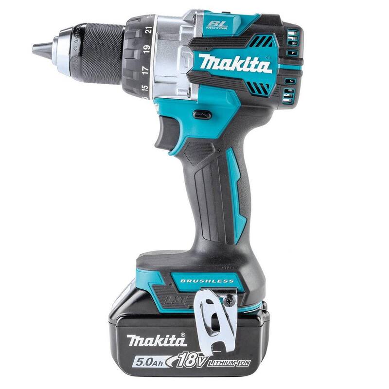 Kit de taladro-destornillador compacto inalámbrico sin escobillas de 1/2 pulgadas Makita 18-Volt LXT con batería de iones de litio de 5.0Ah - XPH16T