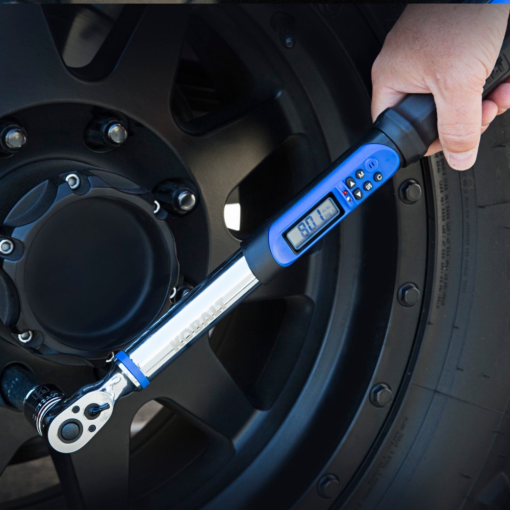 Llave de torsión digital de 3/8 pulgadas Kobalt (5 ft/lb a 100 ft/lb) con baterías incluidas 81731