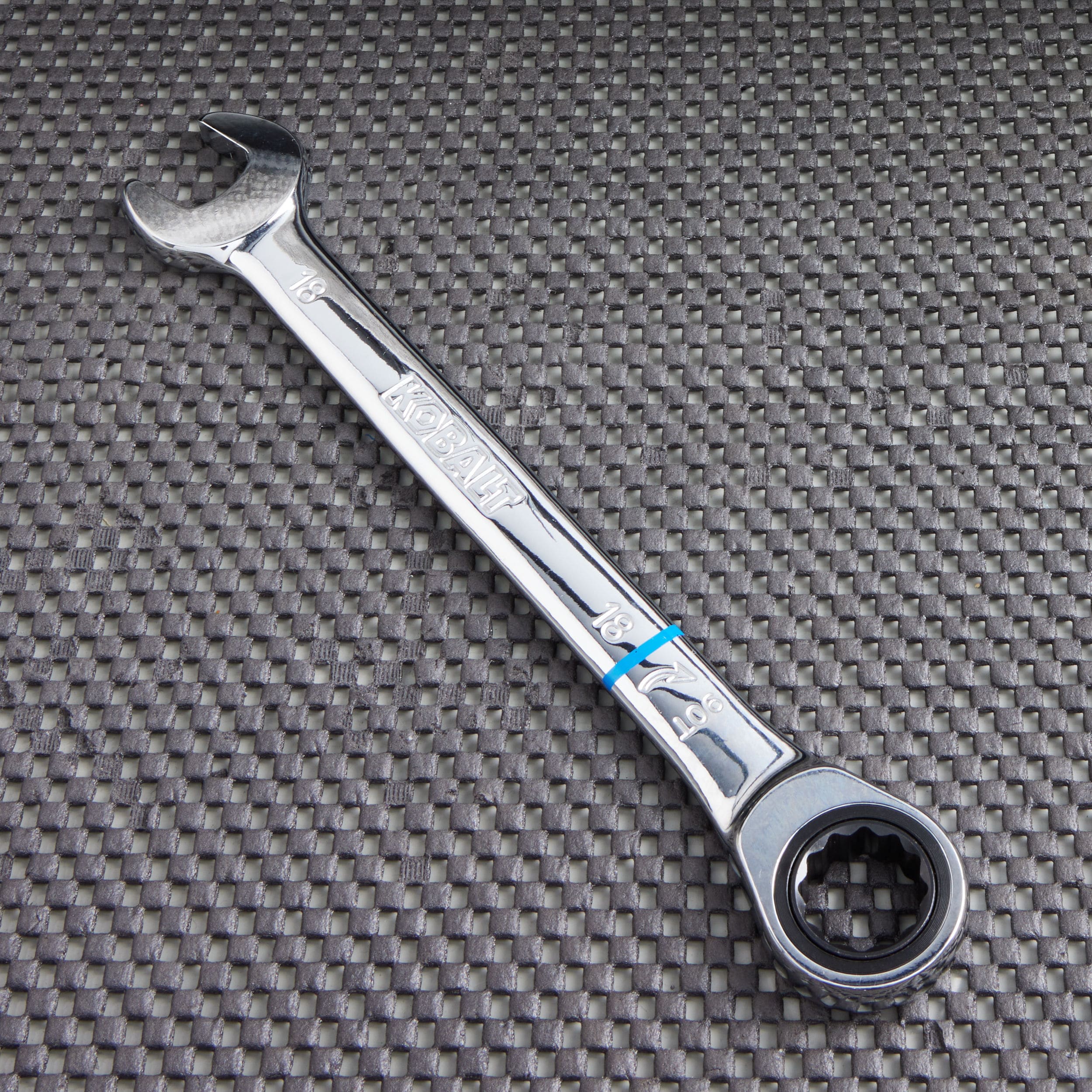 Llave de trinquete métrica Kobalt de 18mm 87047