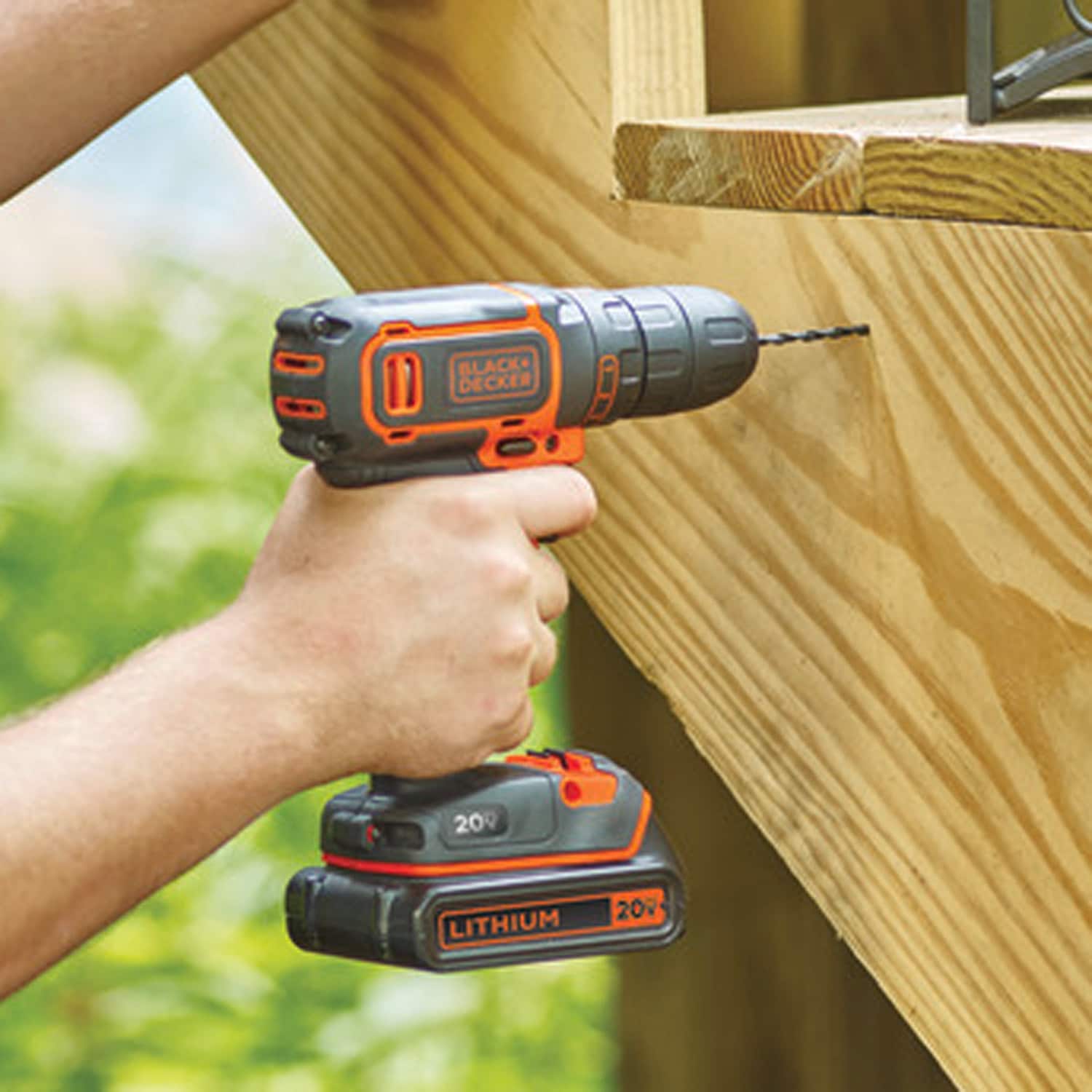 BLACK+DECKER POWERCONNECT Taladro inalámbrico de 20 voltios Max 3/8 pulg. - 1 batería incluida BDCDD120C