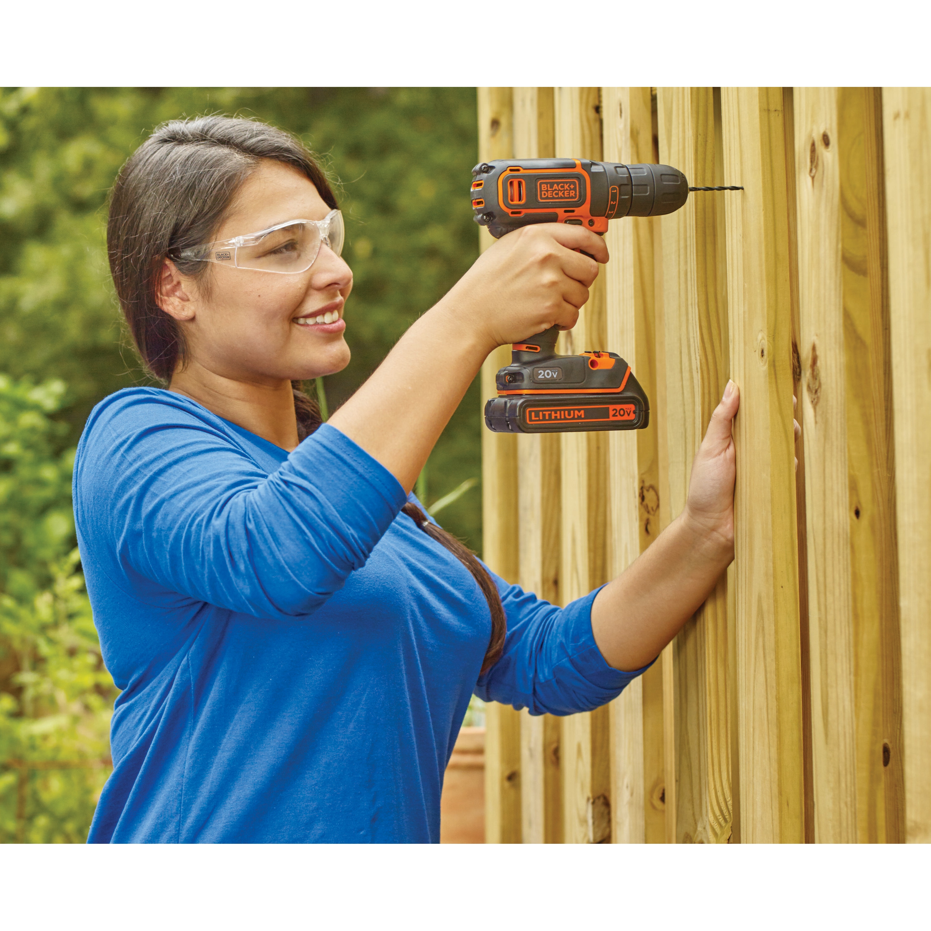 BLACK+DECKER POWERCONNECT Taladro inalámbrico de 20 voltios Max 3/8 pulg. - 1 batería incluida BDCDD120C