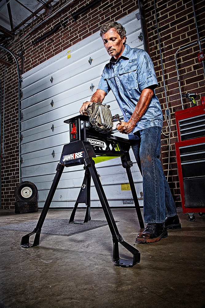 Caballo de sierra ajustable de acero ROCKWELL Jawhorse 35.0 pulgadas de ancho x 39.0 pulgadas de alto (capacidad de 1000.0 libras) RK9003