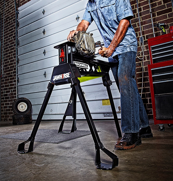 Caballo de sierra ajustable de acero ROCKWELL Jawhorse 35.0 pulgadas de ancho x 39.0 pulgadas de alto (capacidad de 1000.0 libras) RK9003