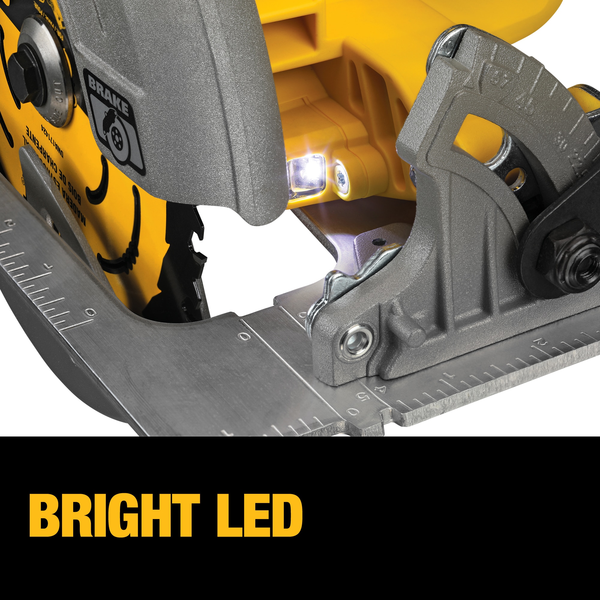 Sierra circular inalámbrica DEWALT XR POWER DETECT de 20 voltios, 7-1/4 pulgadas máx. DCS574B