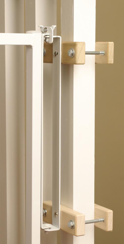 Adaptador de Puerta de Seguridad de Madera Natural Montado con Herrajes Cardinal Gates 3.5 Pulgadas x 1.5 Pulgadas