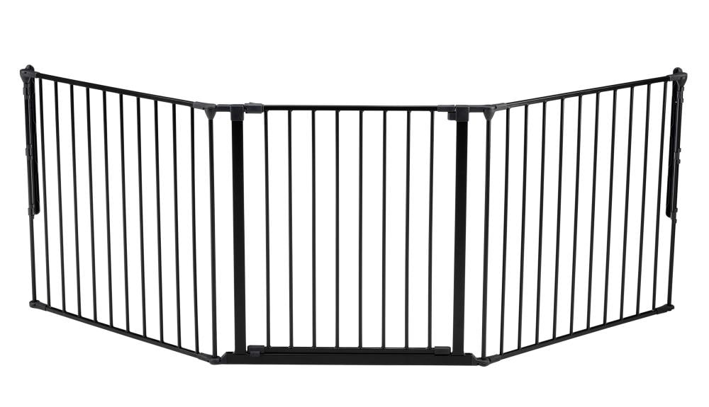 Puerta de seguridad de metal negro montada con hardware de BabyDan de 87.8 pulgadas x 28 pulgadas