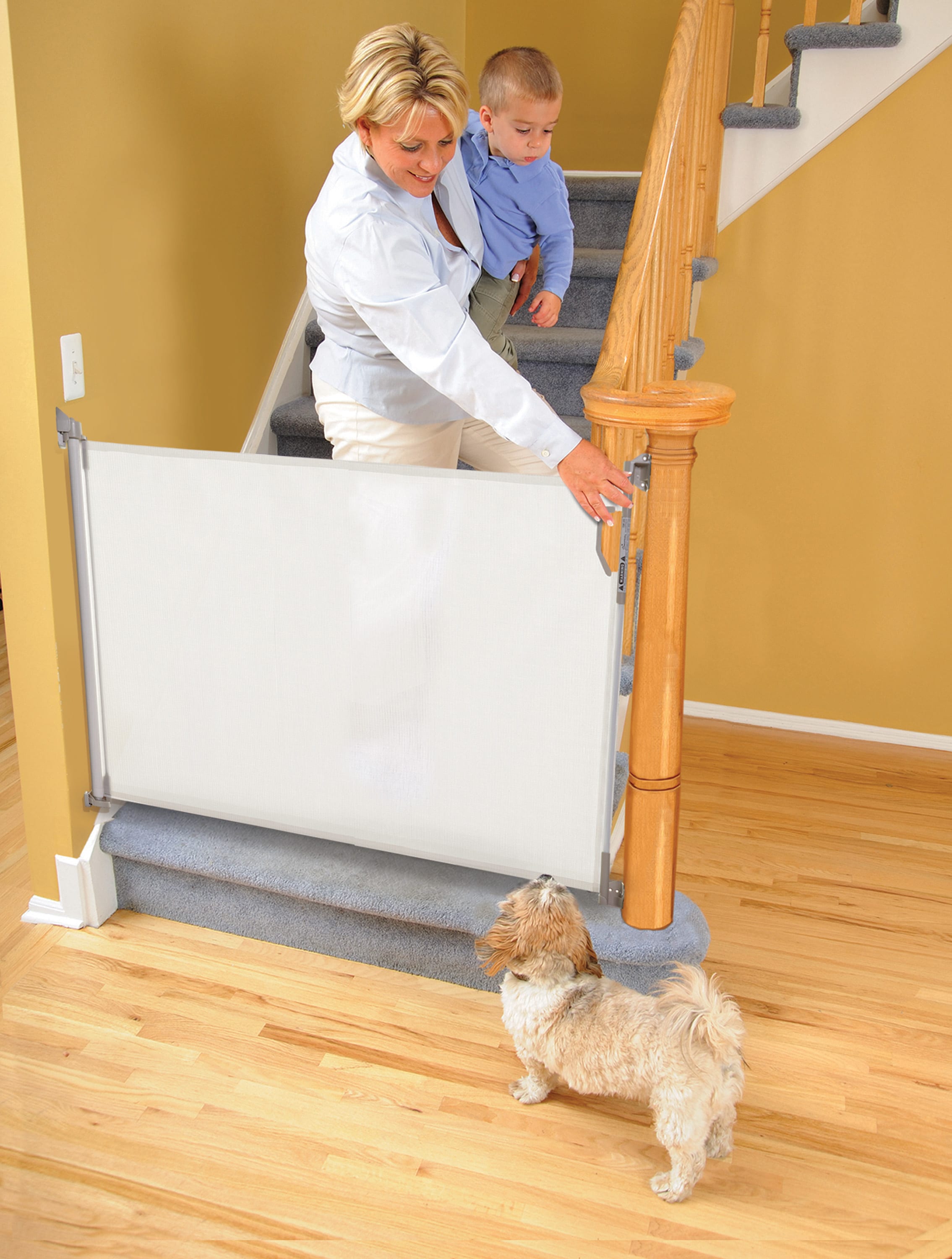 Barrera de seguridad retráctil de plástico blanco montada con herrajes de 55 pulgadas x 34 pulgadas Dreambaby L820