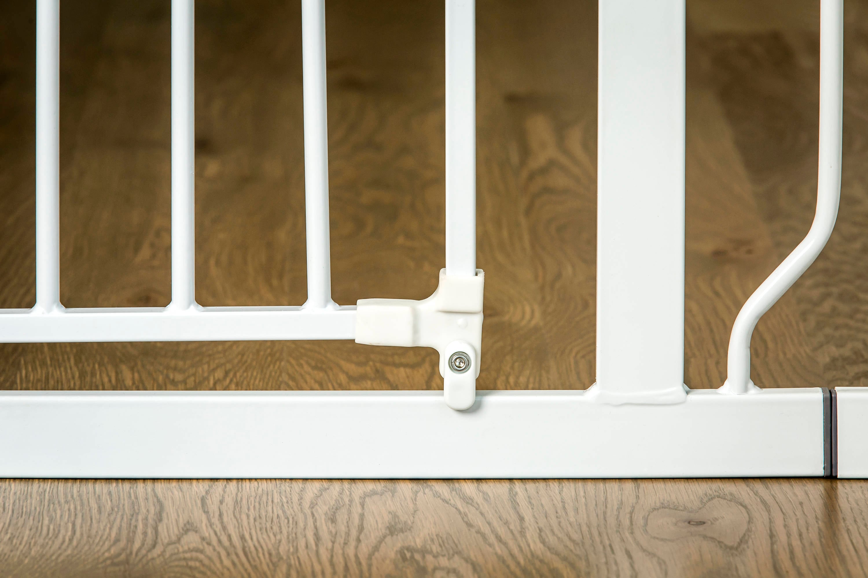 Puerta de seguridad de metal blanco montada a presión/hardware de 38.5 pulgadas x 30.0 pulgadas Regalo 1160 DS