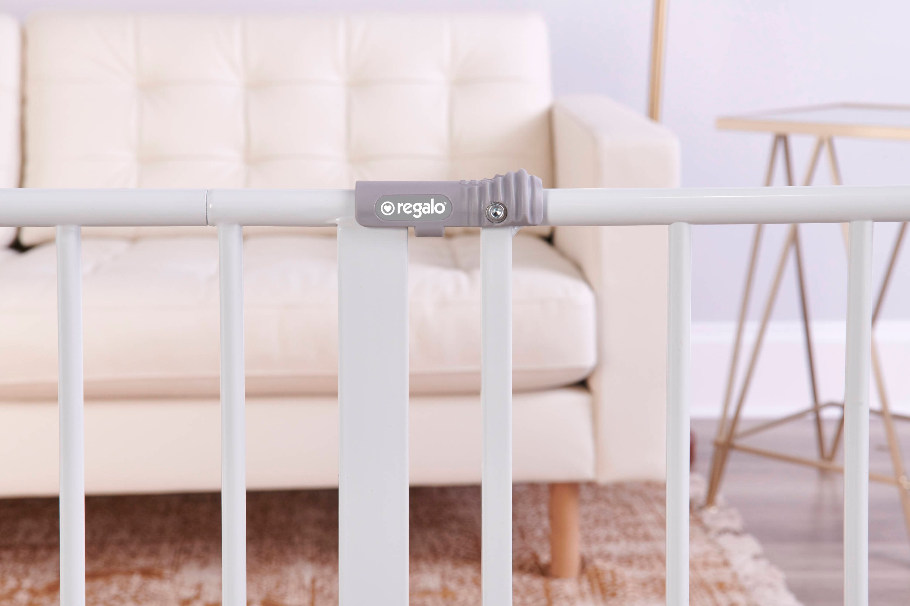 Barrera de seguridad metálica blanca Regalo Gate de 47.0 pulgadas x 30.0 pulgadas, montaje a presión o con hardware - Modelo 1185 DS