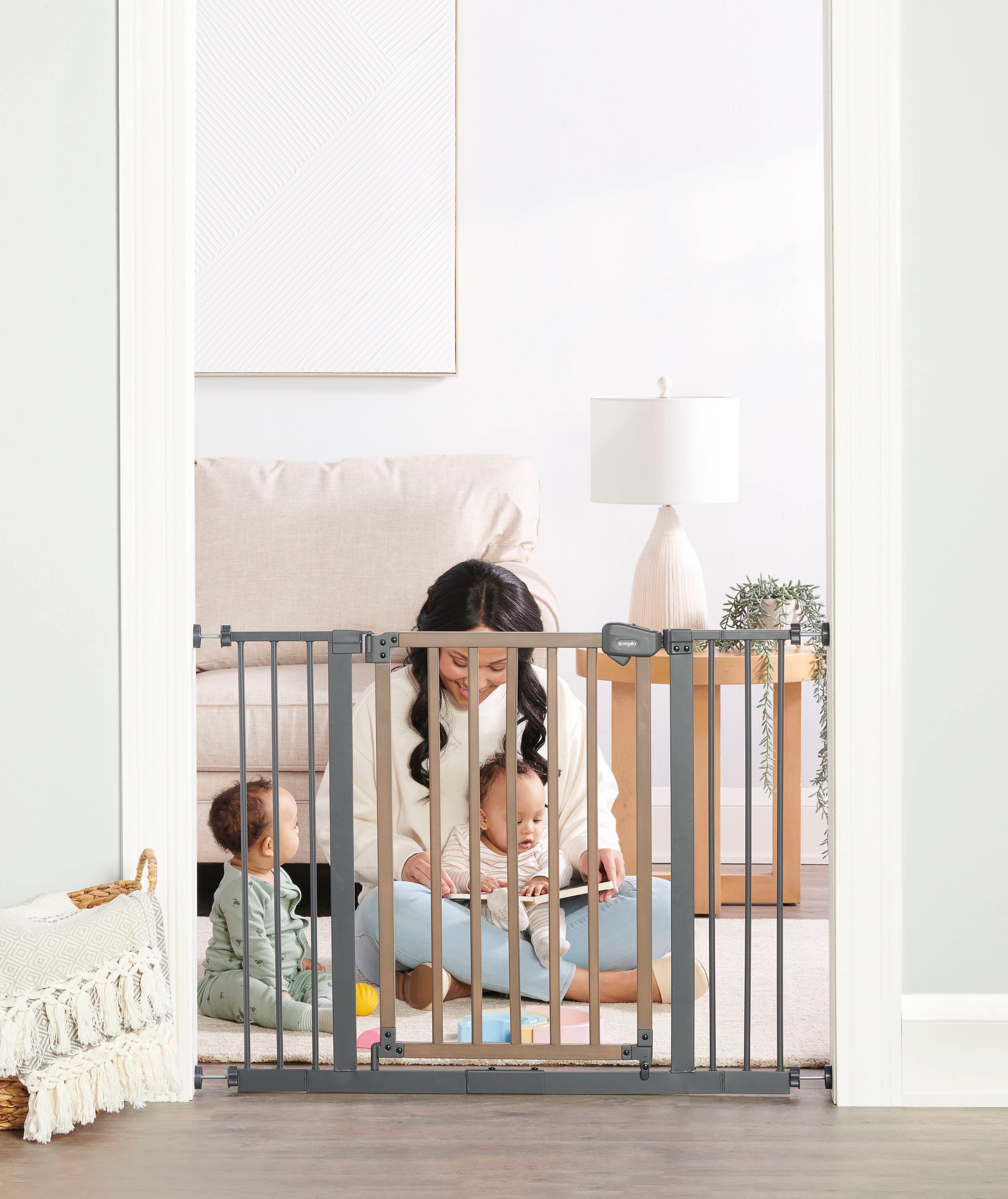 Puerta de seguridad de madera marrón gris de 39.5 pulgadas x 30 pulgadas para el hogar Heritage Regalo