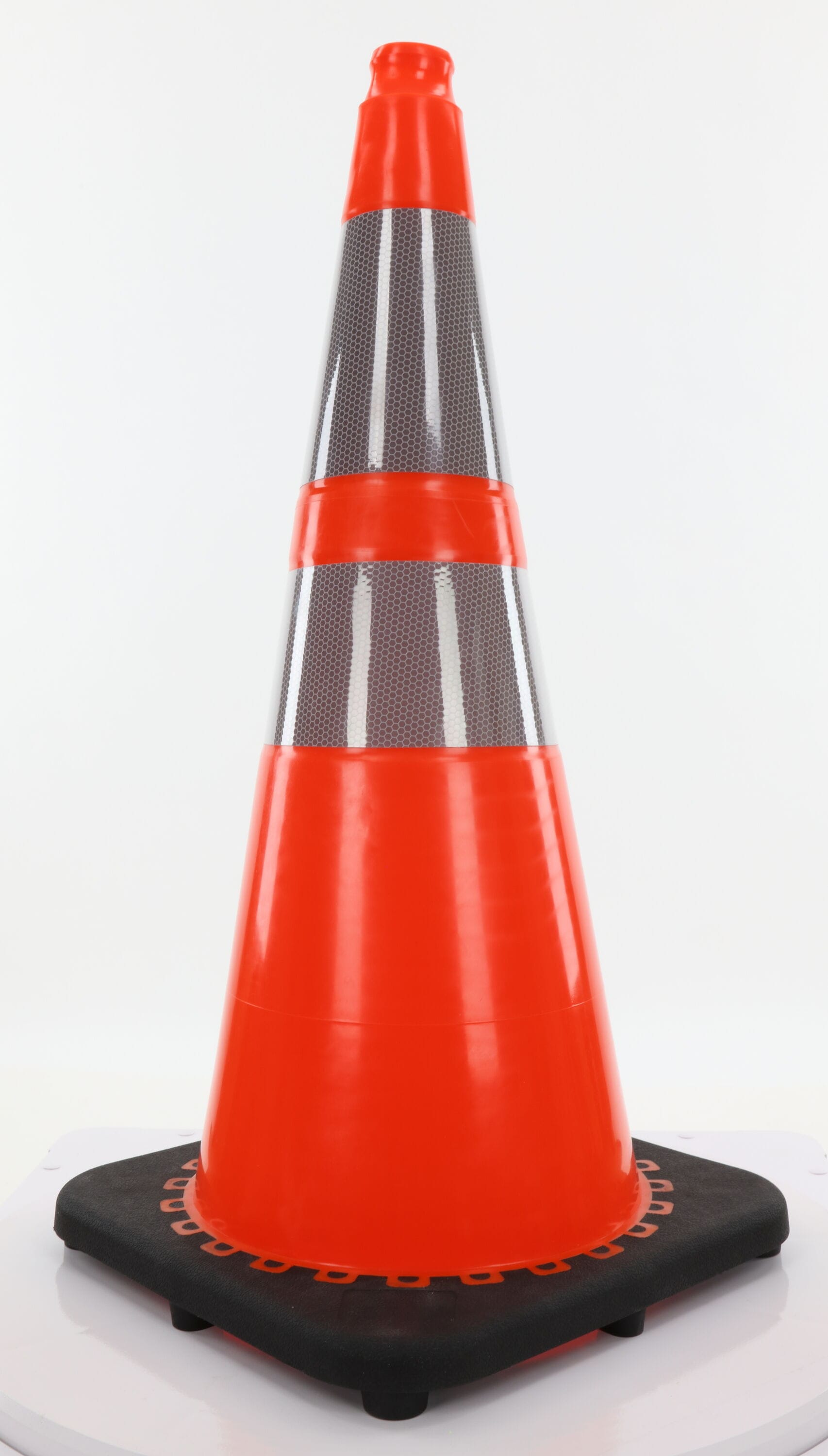 Cono de seguridad vial naranja de 28 pulgadas de Cordova Safety Products CTC28R
