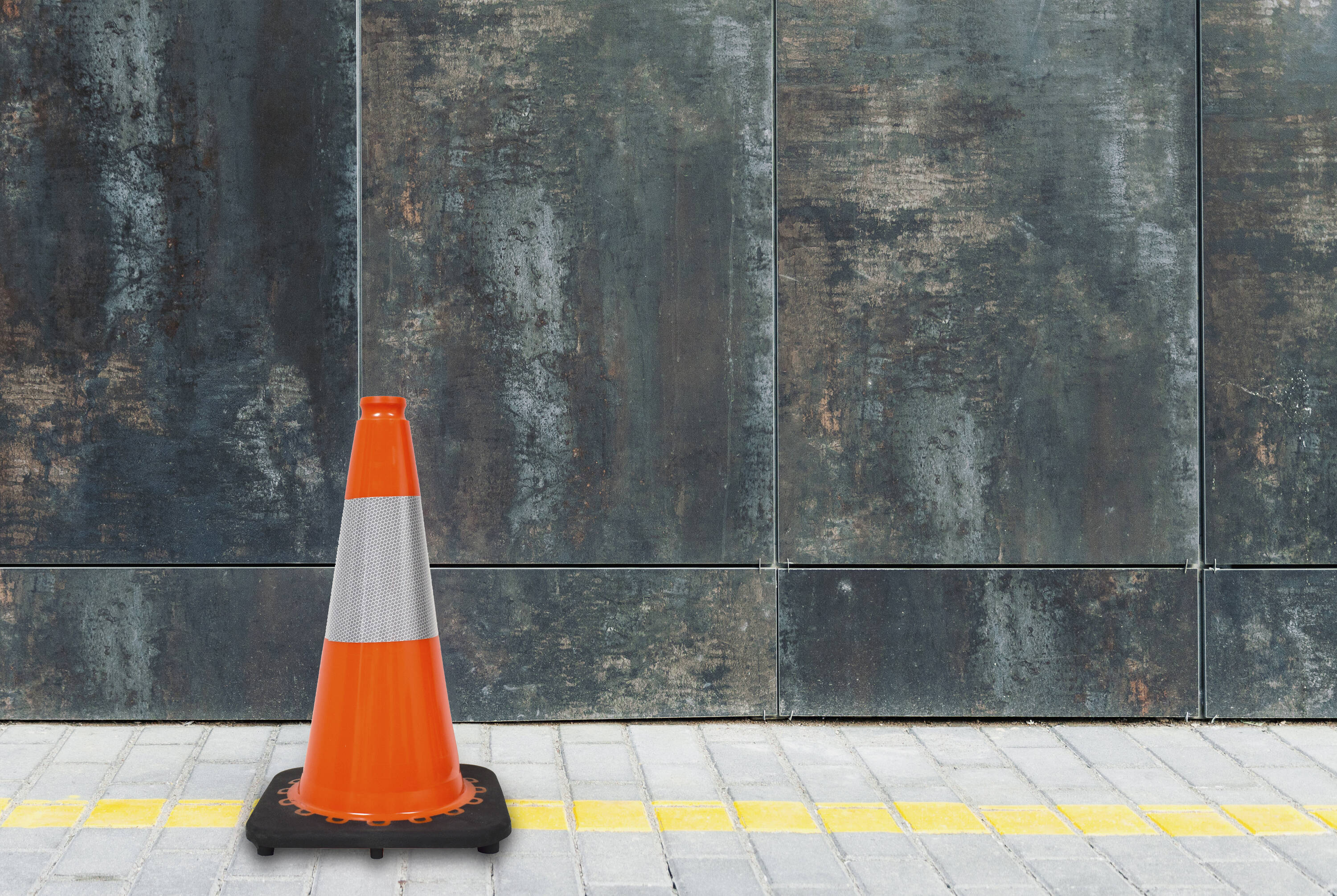 Cono de tráfico de seguridad naranja de 18 pulgadas Producto de Seguridad Cordova