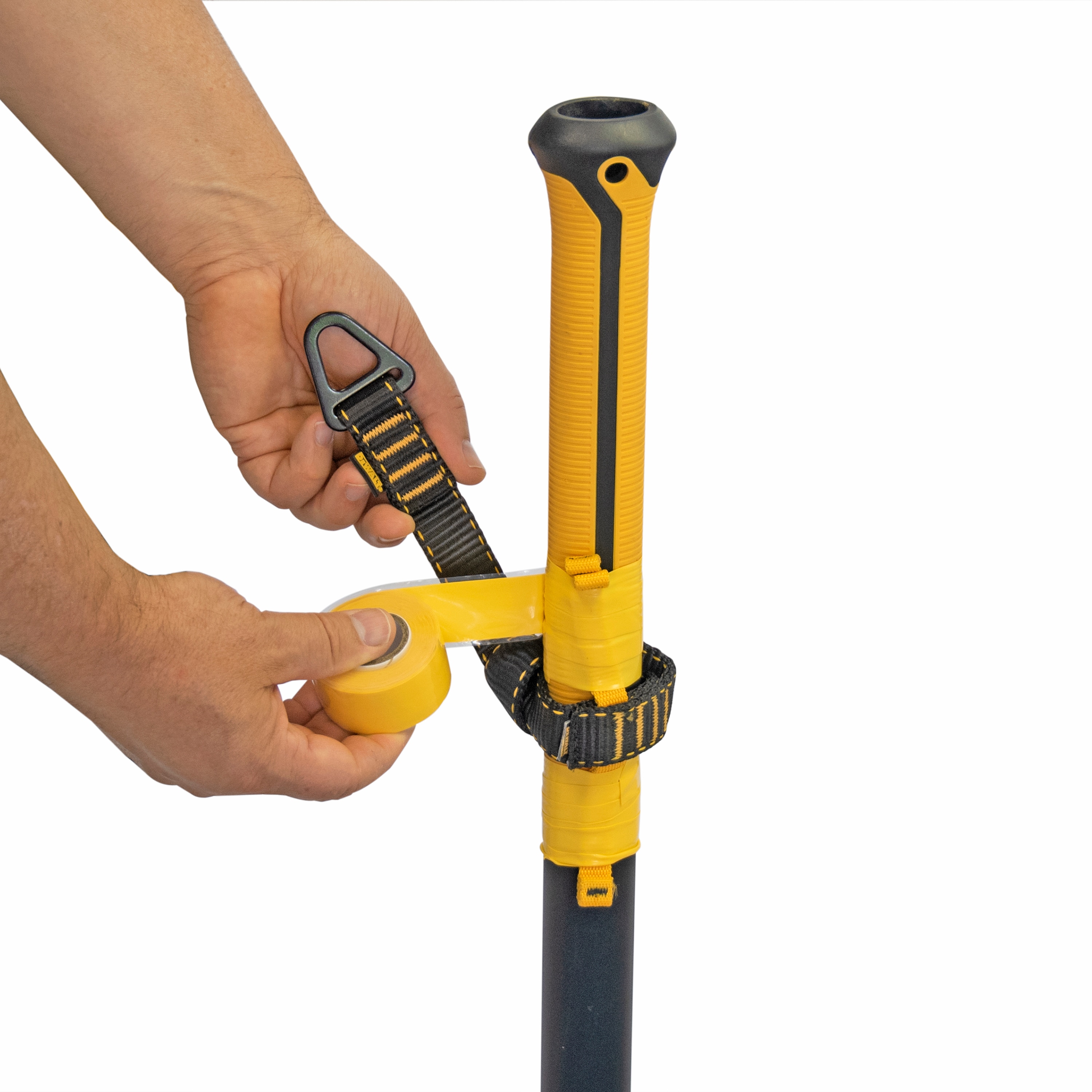 Cinta de seguridad de silicona amarilla DEWALT de 1.5 pulgadas de ancho x 12 pies de largo con agarre para herramientas DXDP810100