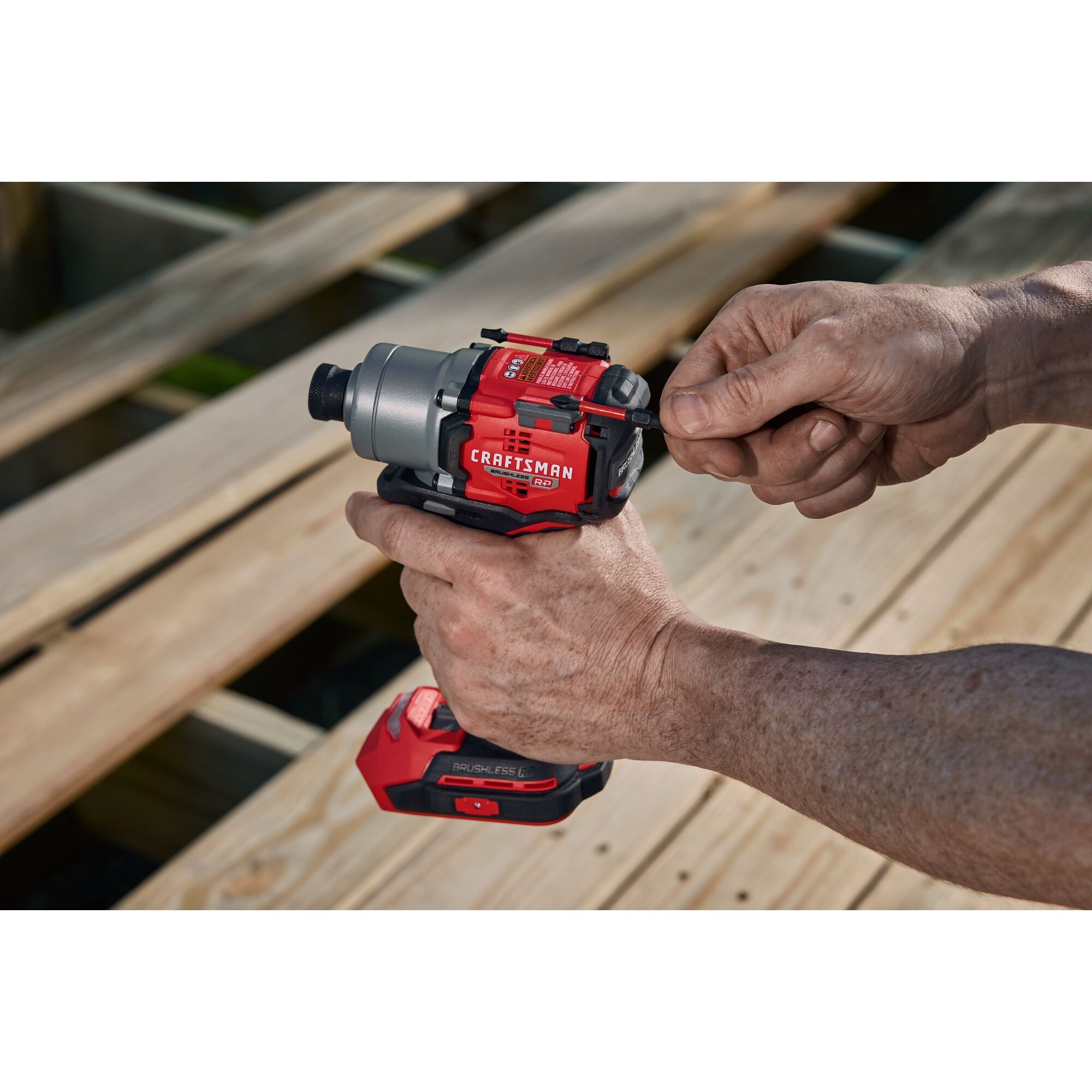 CRAFTSMAN V20 RP 20-volt max 1/4-in Inalámbrico sin escobillas de impacto (batería no incluida y cargador no incluido) CMCF830B