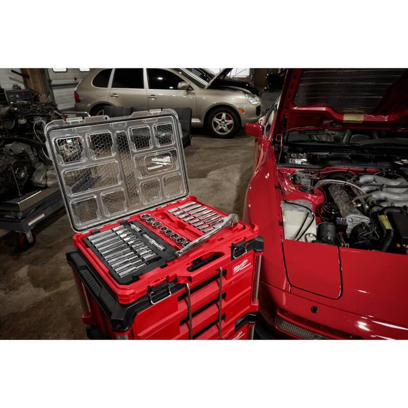 Set de trinquete y llave Milwaukee de 1/4, 3/8 y 1/2 pulgadas con sistema PACKOUT y juego de casquillos SHOCKWAVE (220 piezas) - 48-22-9486-48-22-9487-48-66-6805-49-66-6
