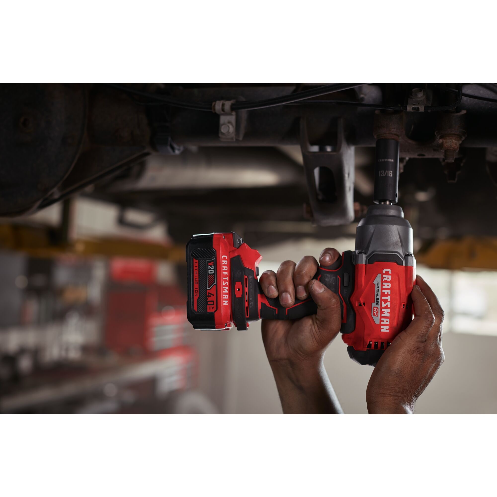 Llave de impacto inalámbrica CRAFTSMAN V20 RP de 20 voltios con velocidad variable máxima y sin escobillas de 1/2 pulgadas (batería incluida) CMCF940M1