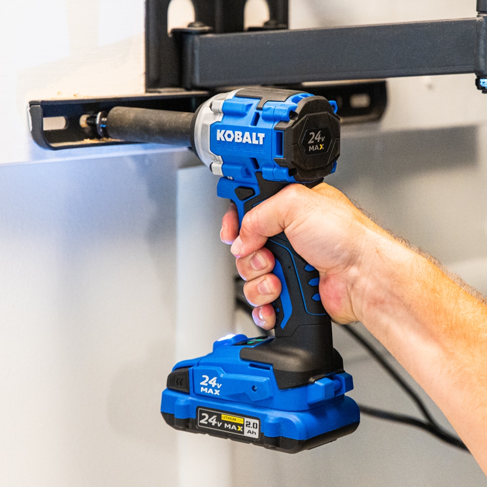 Llave de Impacto Inalámbrica Kobalt de 24 voltios con Variación de Velocidad sin Escobillas de 3/8 pulgadas (solo herramienta sin accesorios) KCIW 324B-03