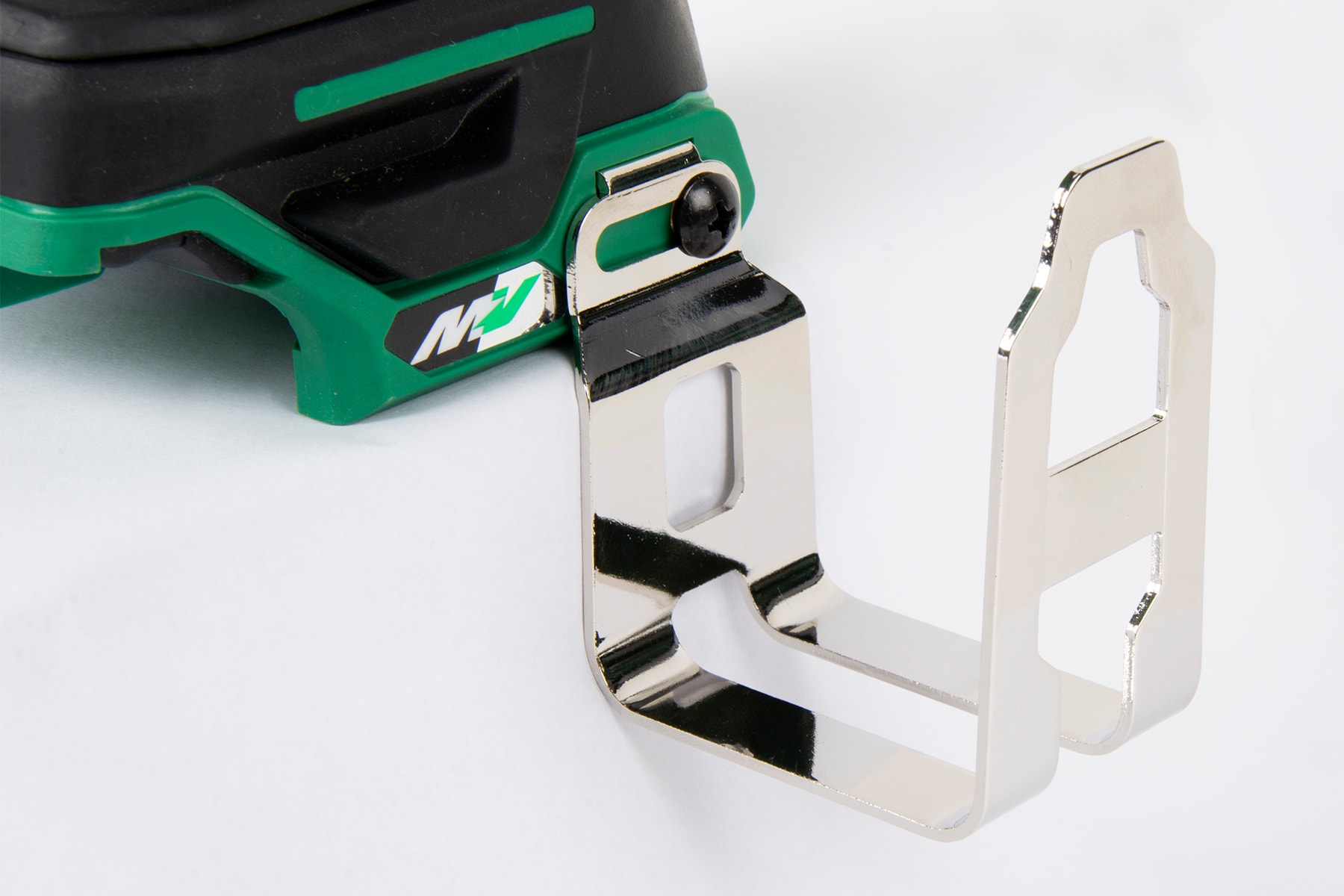 Llave de Impacto Inalámbrica Metabo HPT MultiVolt de 36 voltios con Velocidad Variable y Motor sin Escobillas, Capaz de Funcionar con Batería Híbrida de 1/2 pulgada. Modelo WR36DAQ4M.