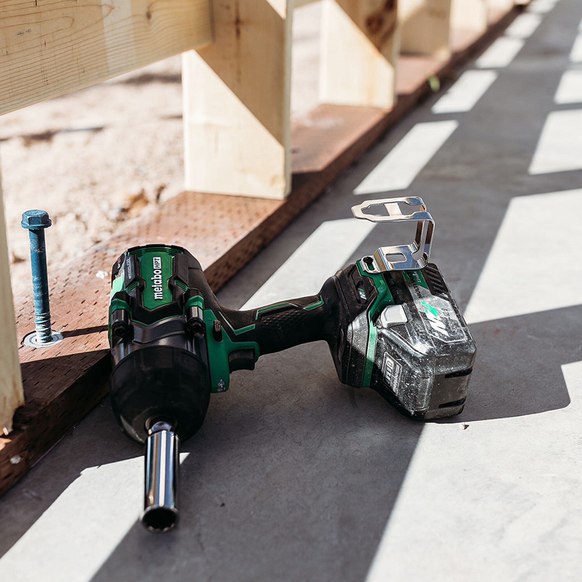 Llave de impacto inalámbrica Metabo HPT 36 voltios con variación de velocidad sin escobillas de 3/4 pulgadas, cuadro cuadrado WR36DFQ4M