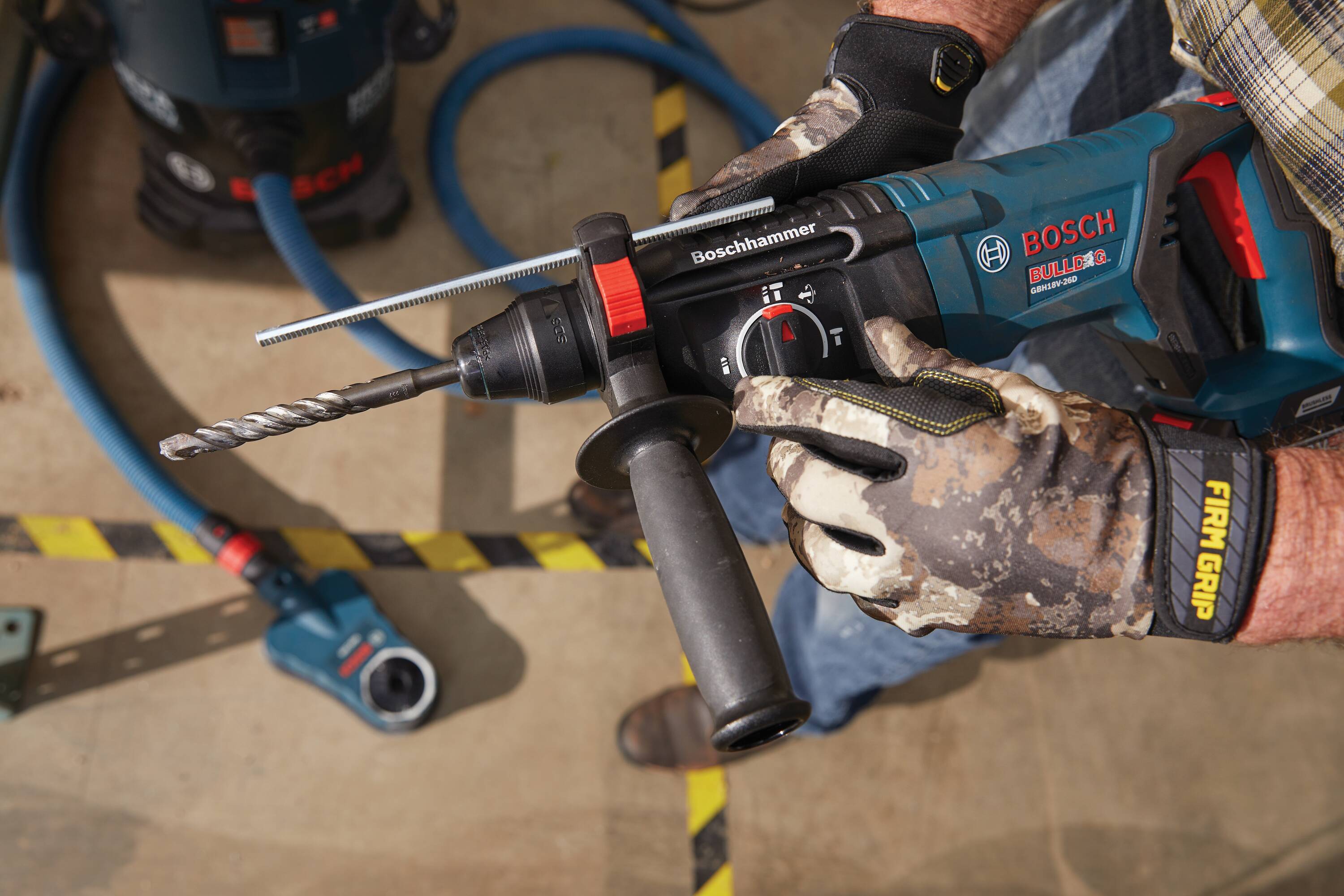Machacador rotativo inalámbrico Bosch Bulldog de 18 voltios y 8 amperios con velocidad variable SDS-plus GBH18V-26DN