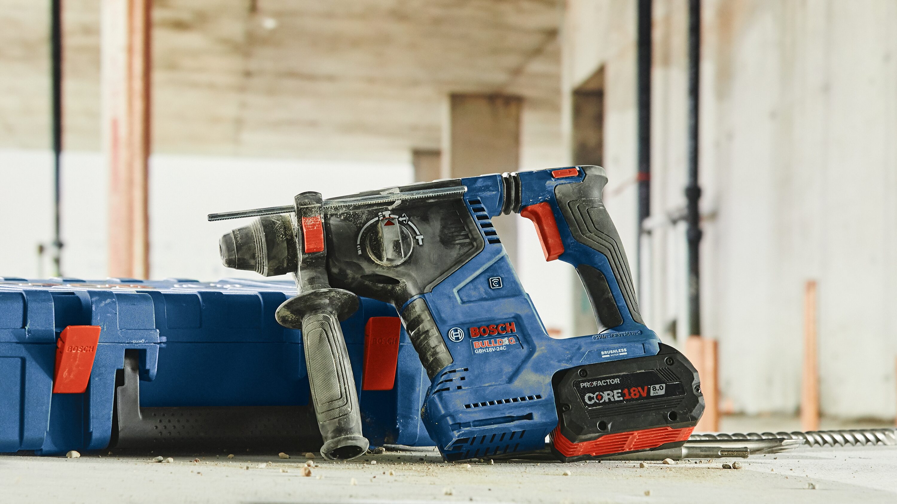 Martillo rotativo inalámbrico Bosch Bulldog de 18 voltios SDS-plus con velocidad variable GBH18V-24CN
