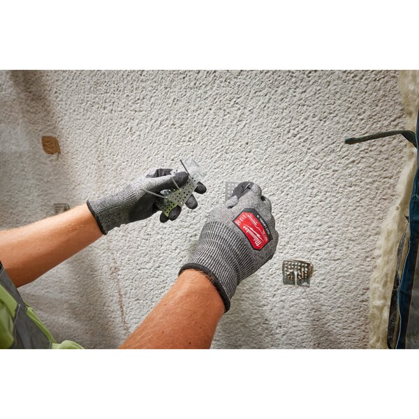 Guantes sumergibles resistentes al corte de Milwaukee Tool, nivel de corte A3, calibre 18, tamaño grande - 48-73-7132.
